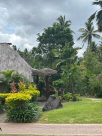 Fiji beauty, Fiji style