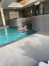 Spa area,  pool was big with 2 hot tubs at the end and   A full body jacuzzi in between the hot tubs,  well worth a try