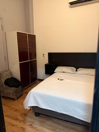 No towel or floor mats