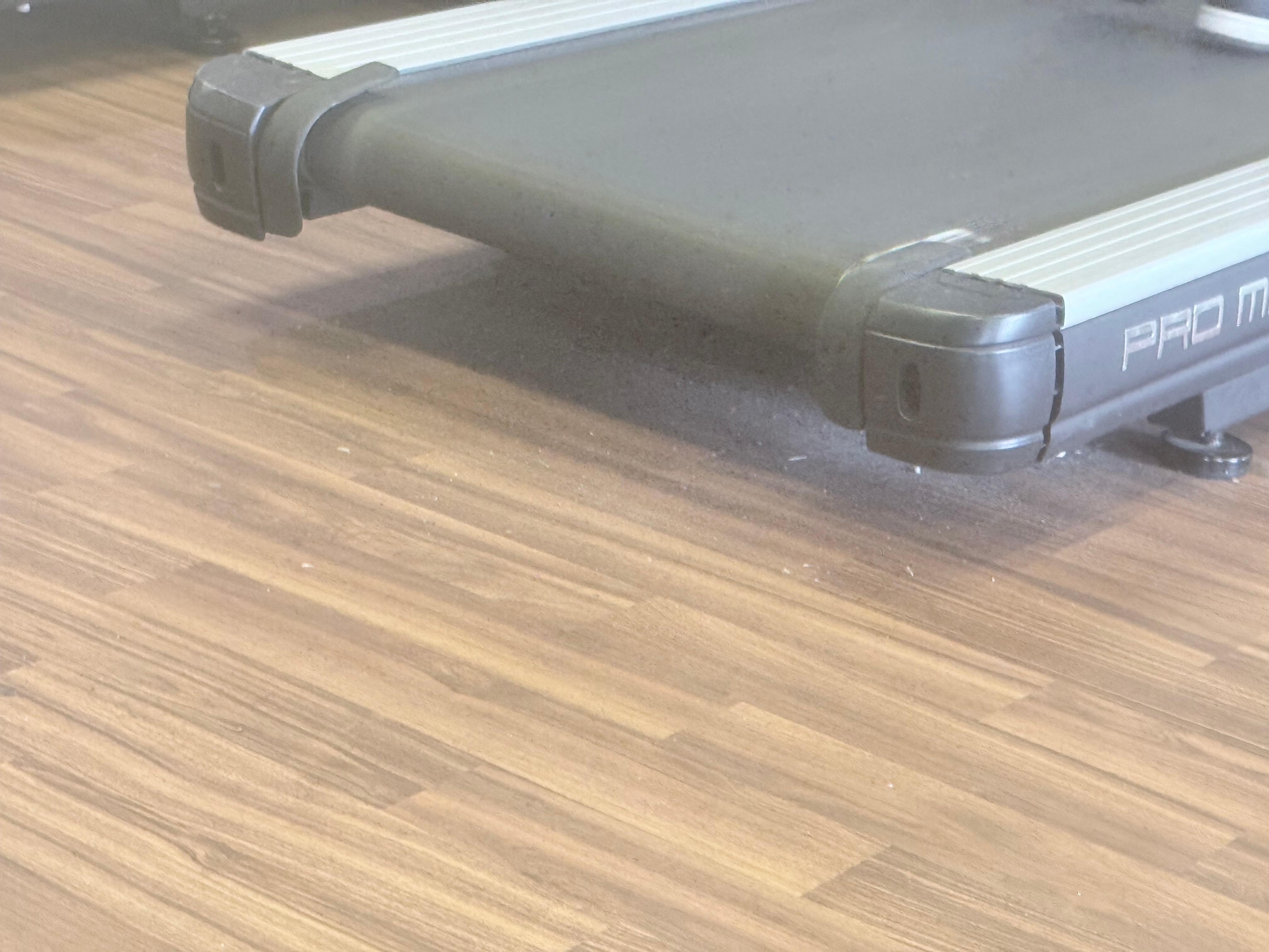 Dust everywhere 