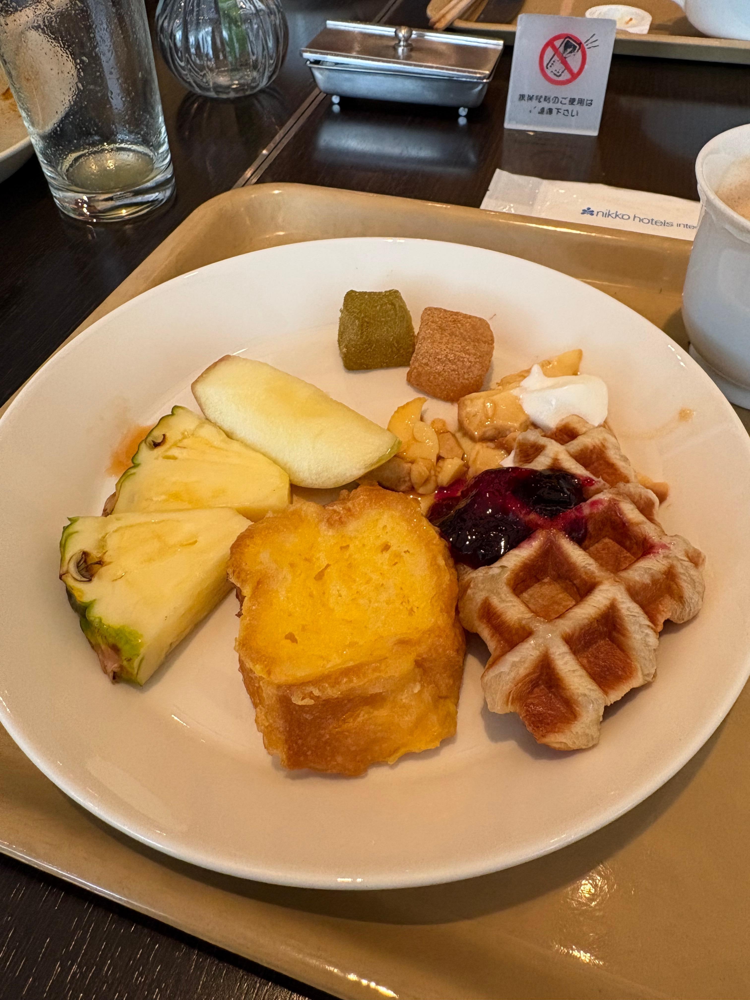 Breakfast 