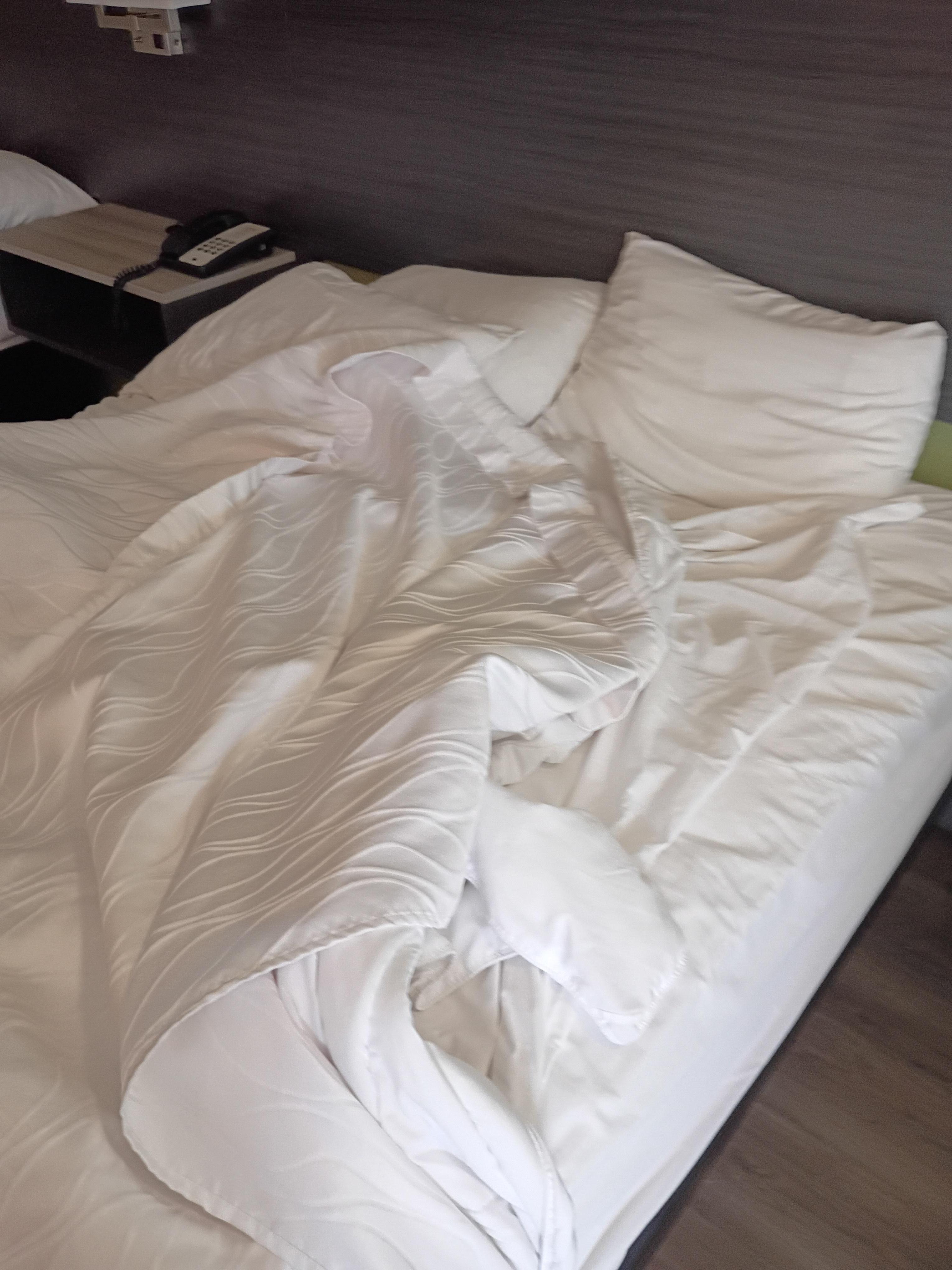 The linen was fresh and clean before we enjoyed our nights rest.