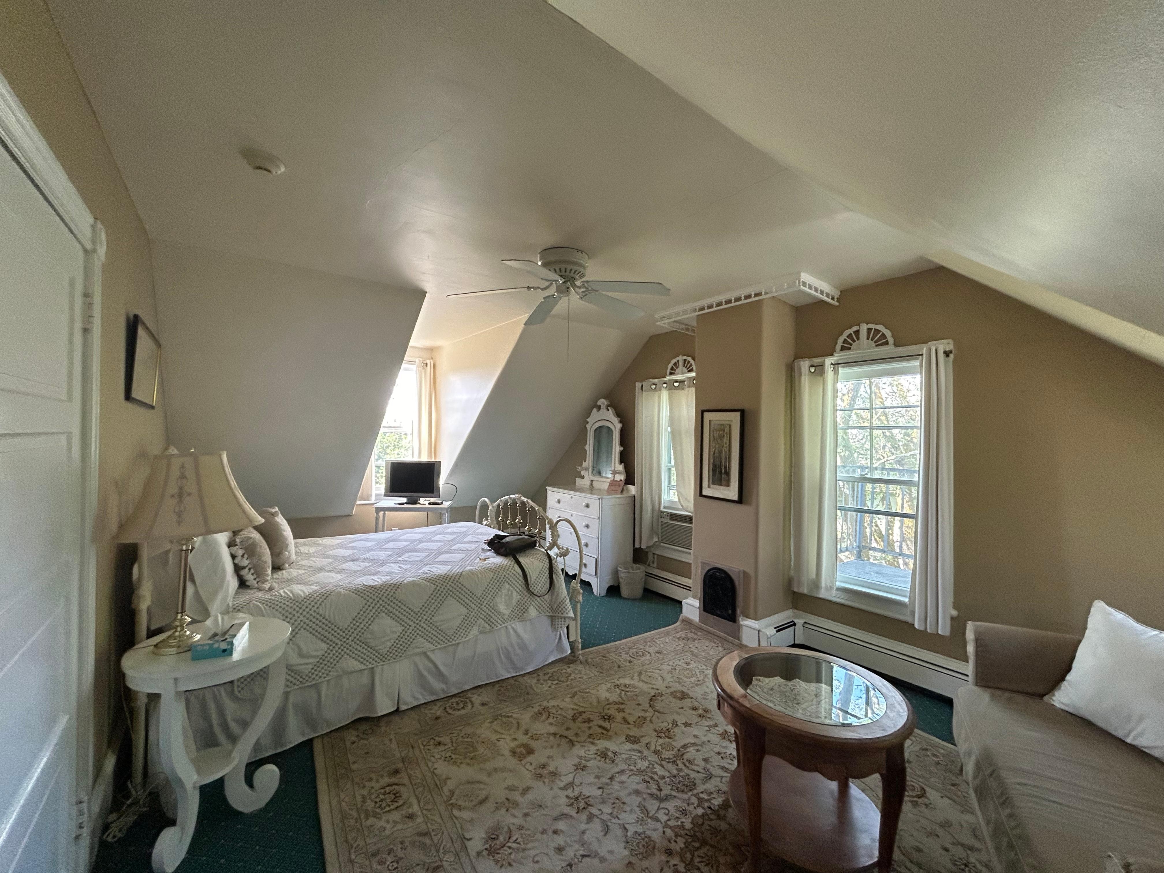 Antique Rose Room
