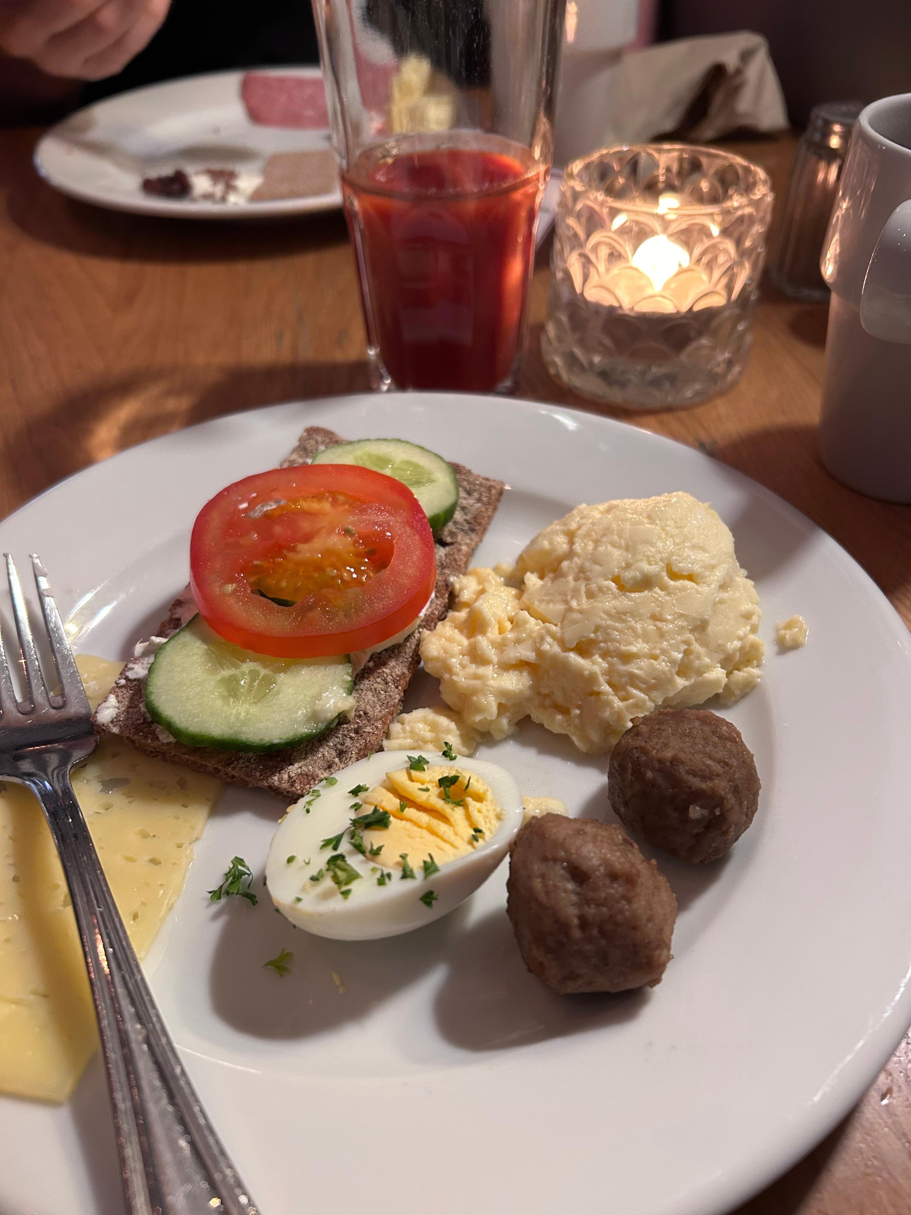 Breakfast buffet