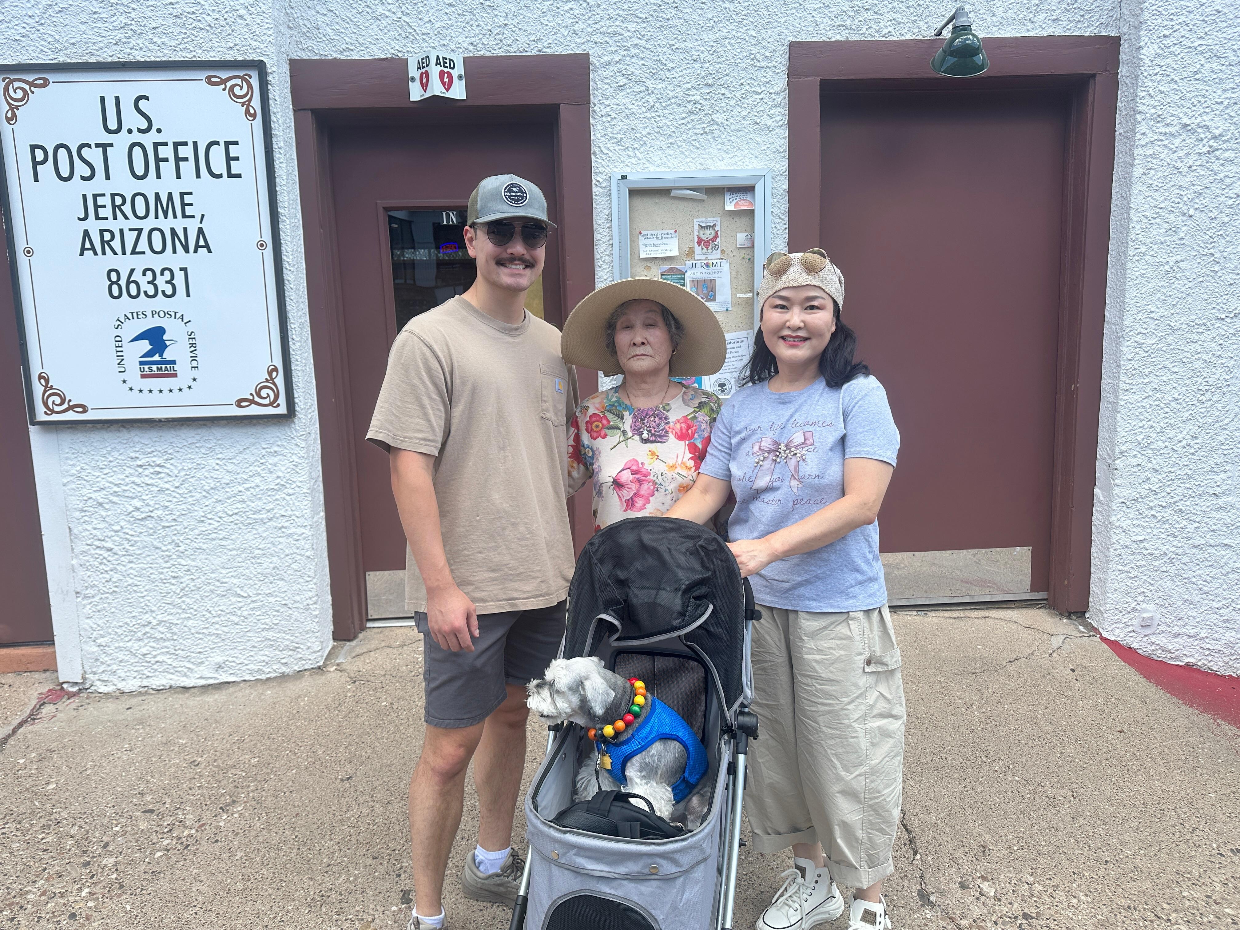 Jerome AZ…close to Prescott Valley.  We are in front of the US Post Office. A closed copper mining town.  When it closed in 1952, it mined enough copper to supply 13 lbs of copper for person each person on the planet. 