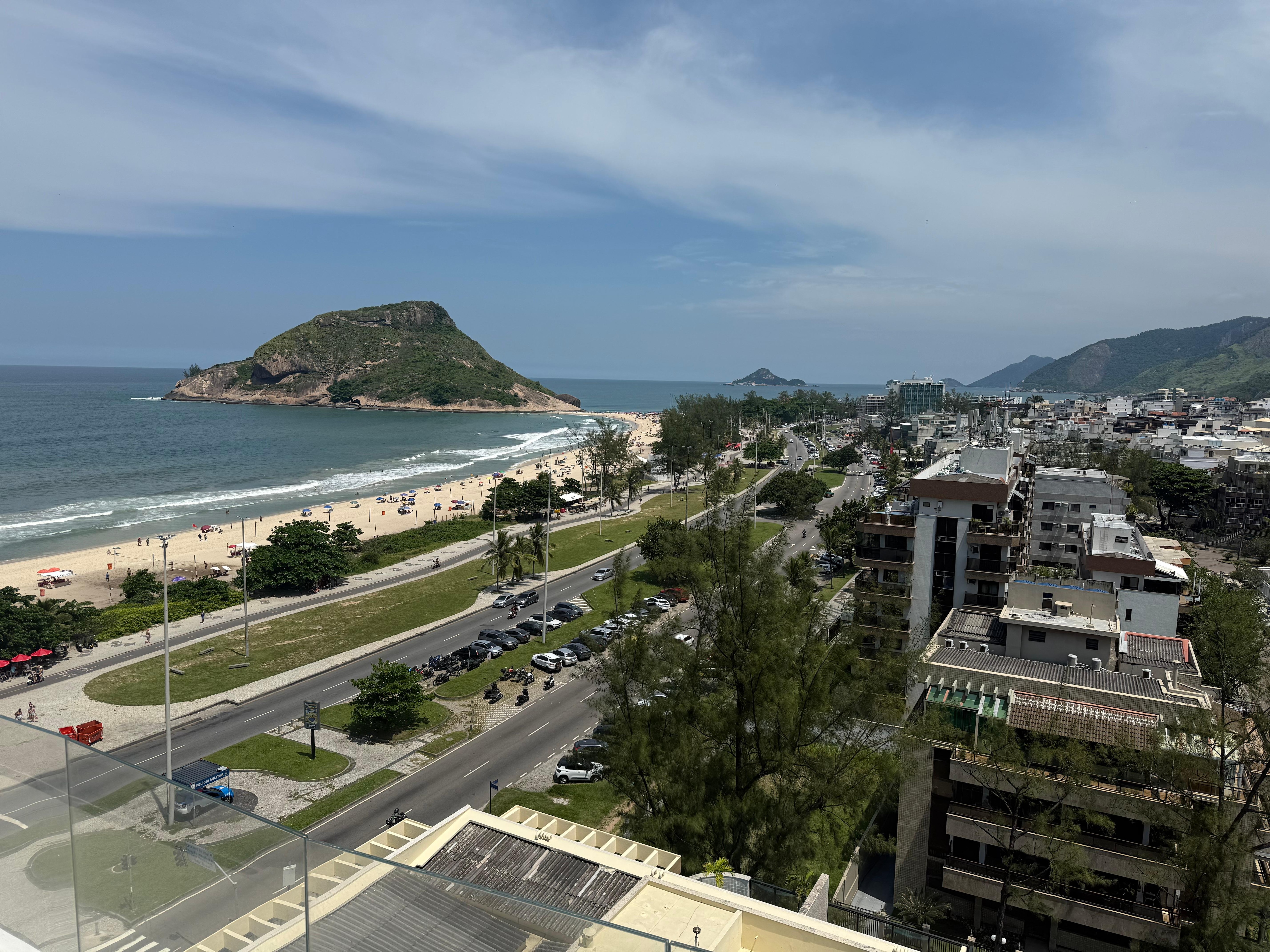 Vista de uma praia maravilhosa 