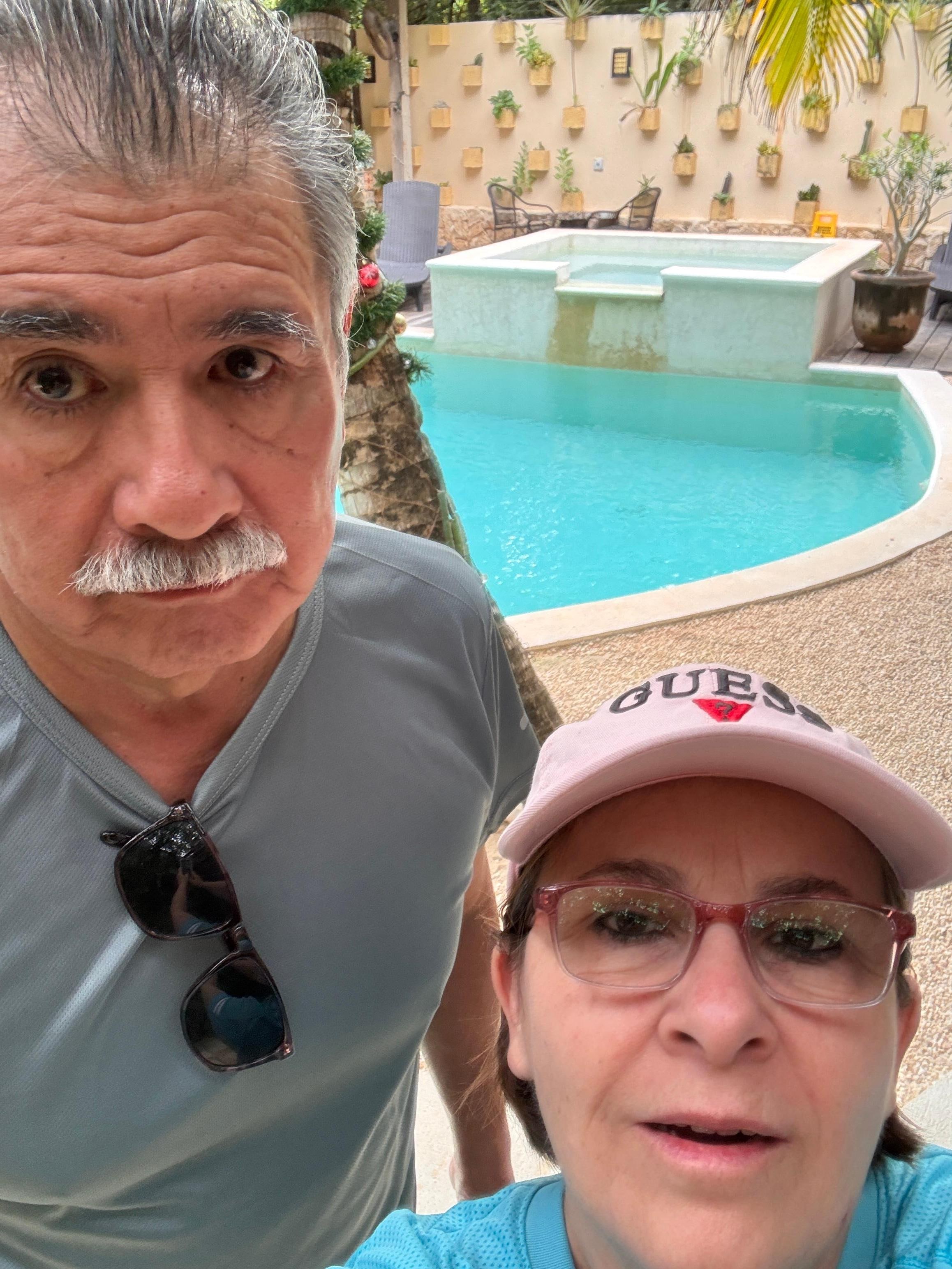 La alberca de trece lunas. 