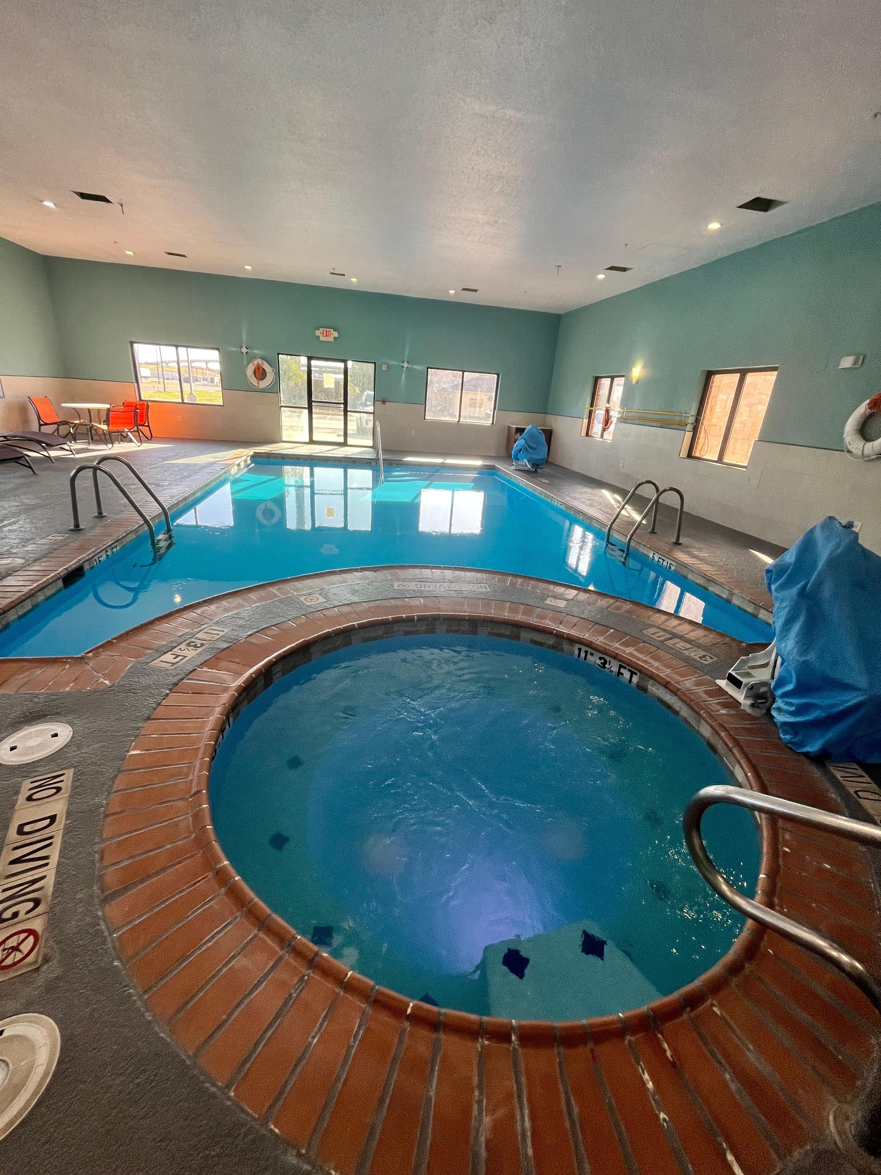 Pool & hot tub before we turned on the amazing jets. 