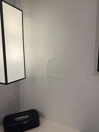 Cracks in wall in bathroom