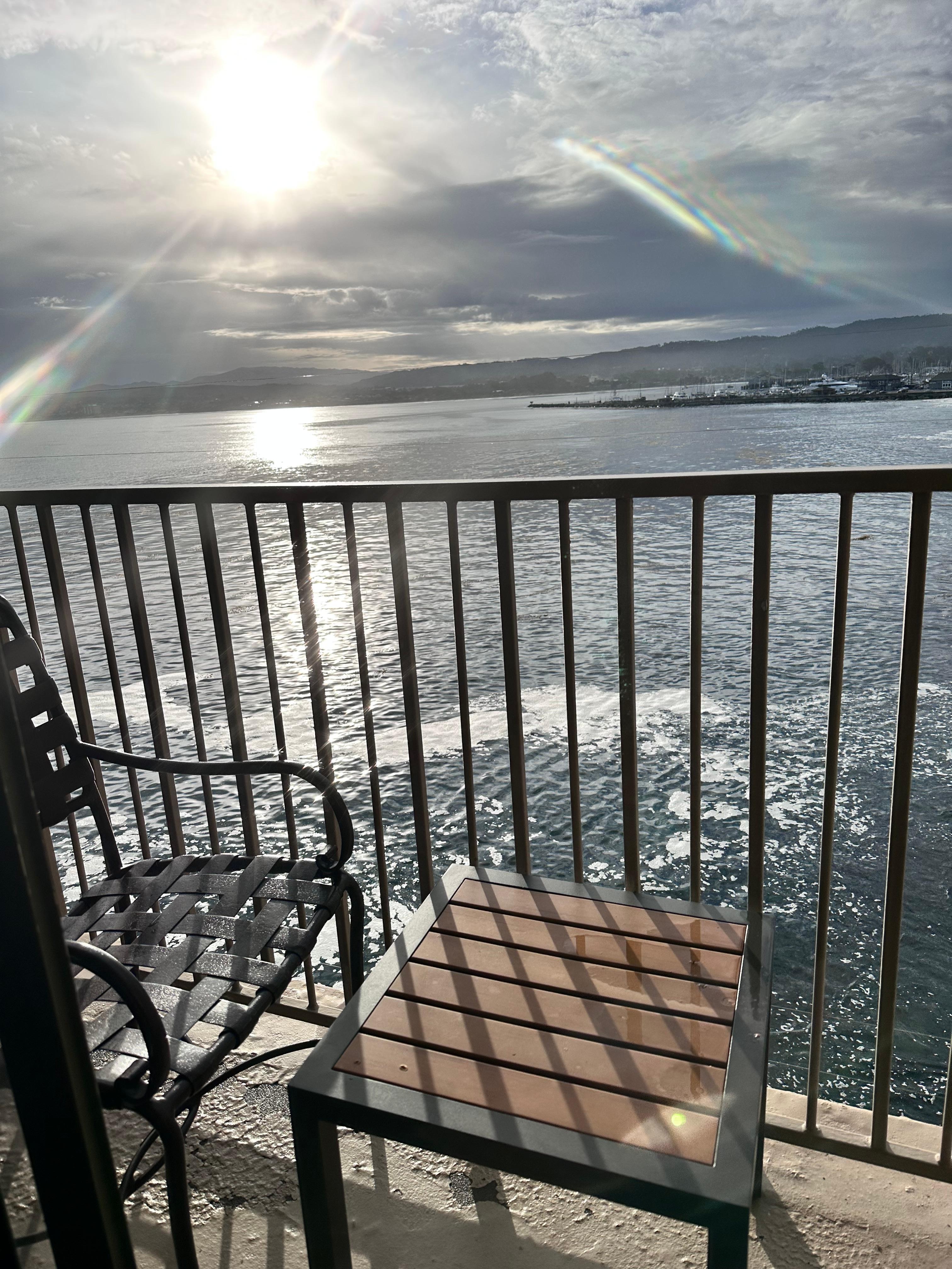 good morning Monterey!