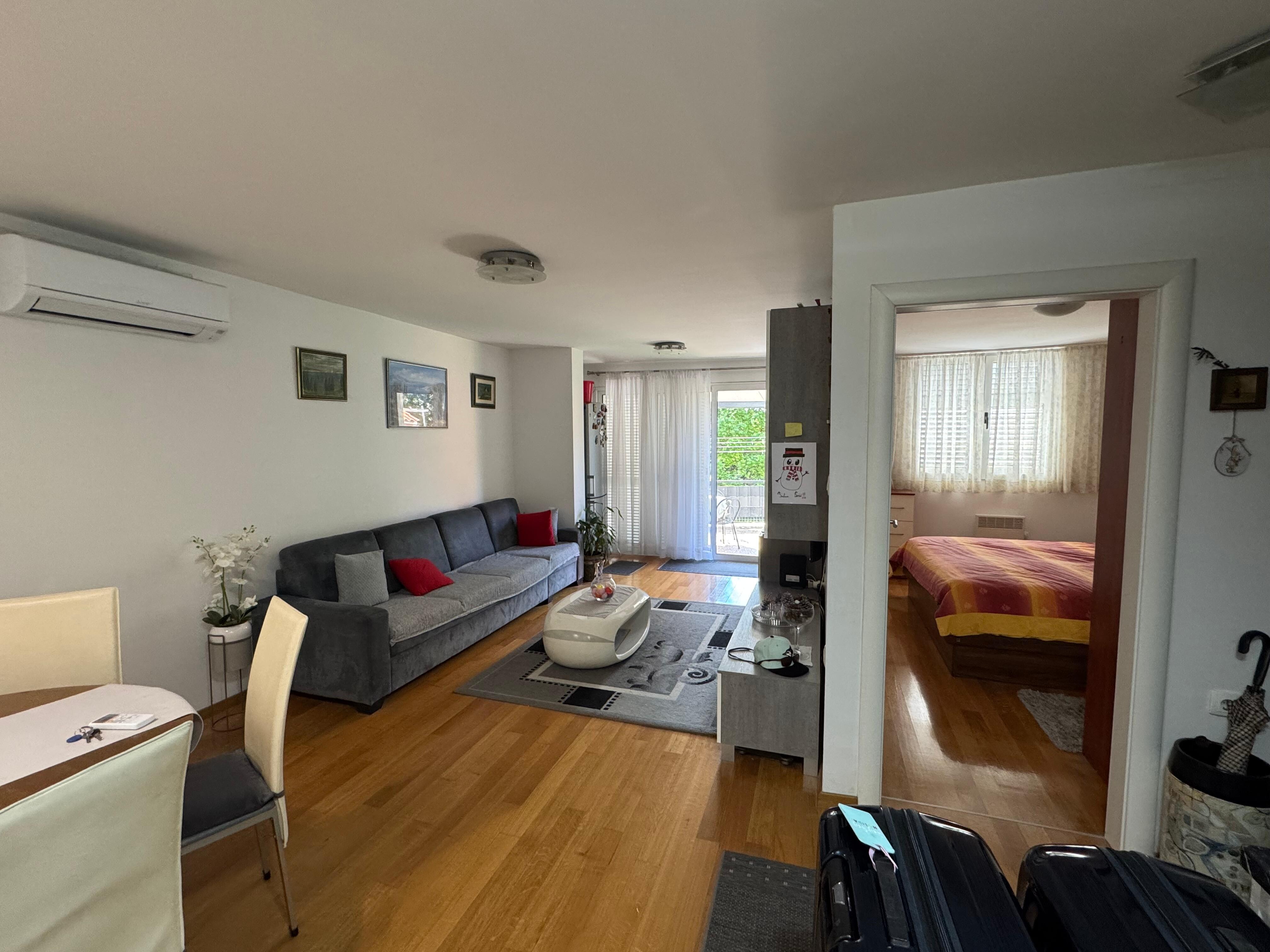 A peek of one of the bedrooms 