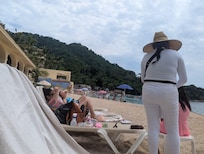 Locals all over the beach. Be careful with your belongings.