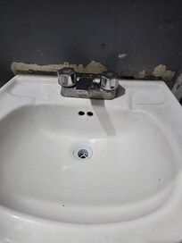 Dirty sink