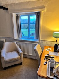 Desk to work and eat on