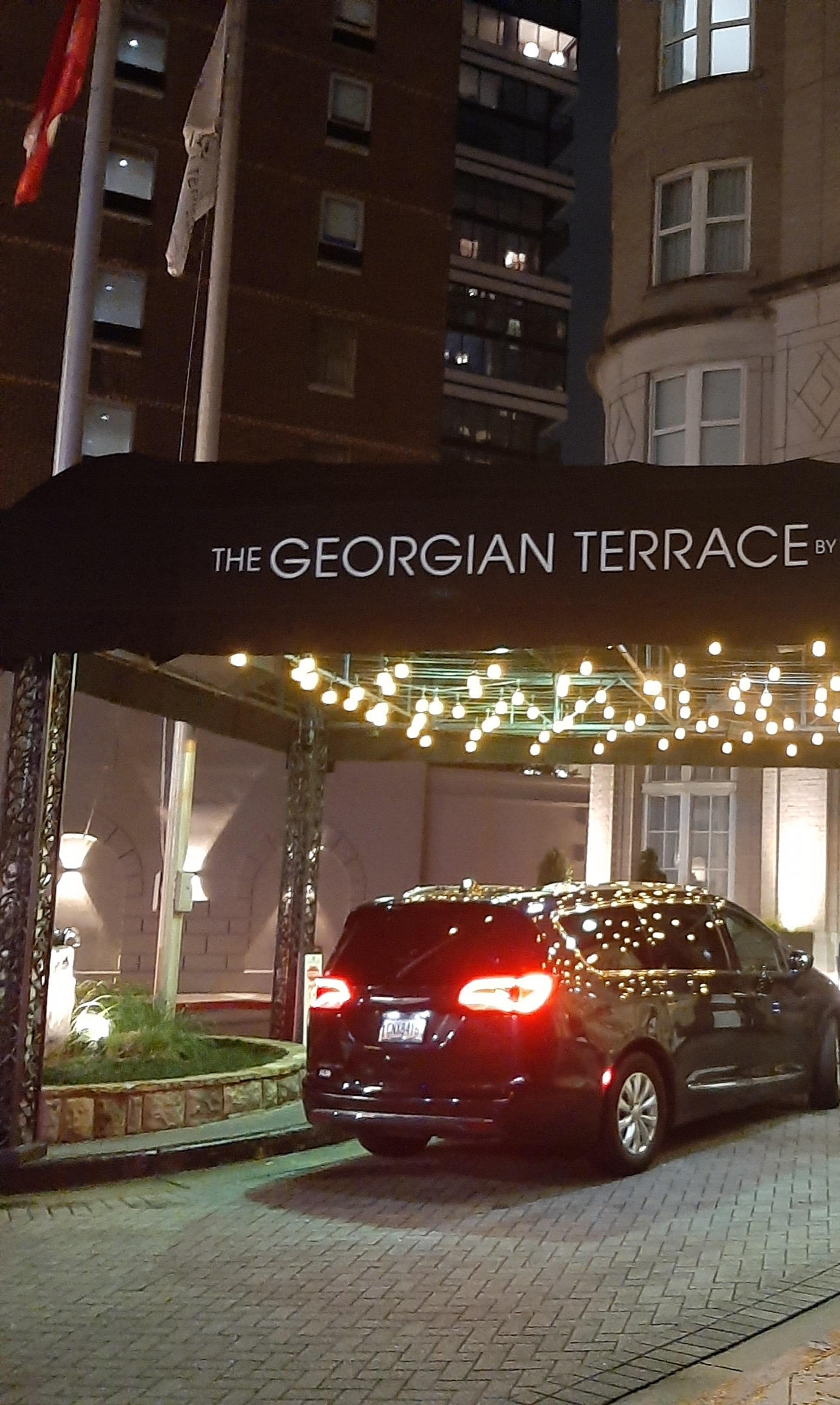 I was completely impressed with the professionalism of their valet customers service. Great job!