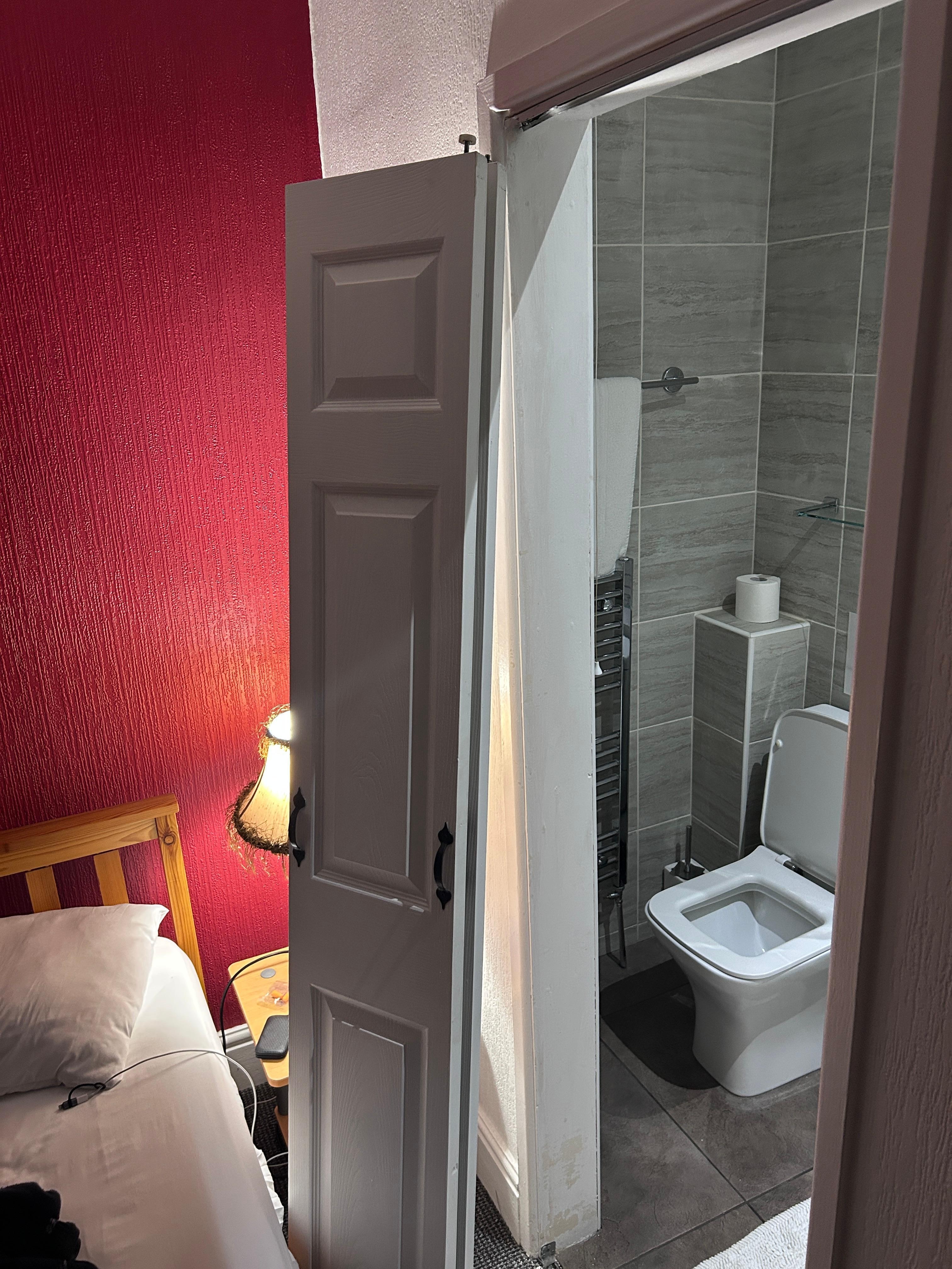 Folding door fall down on my back