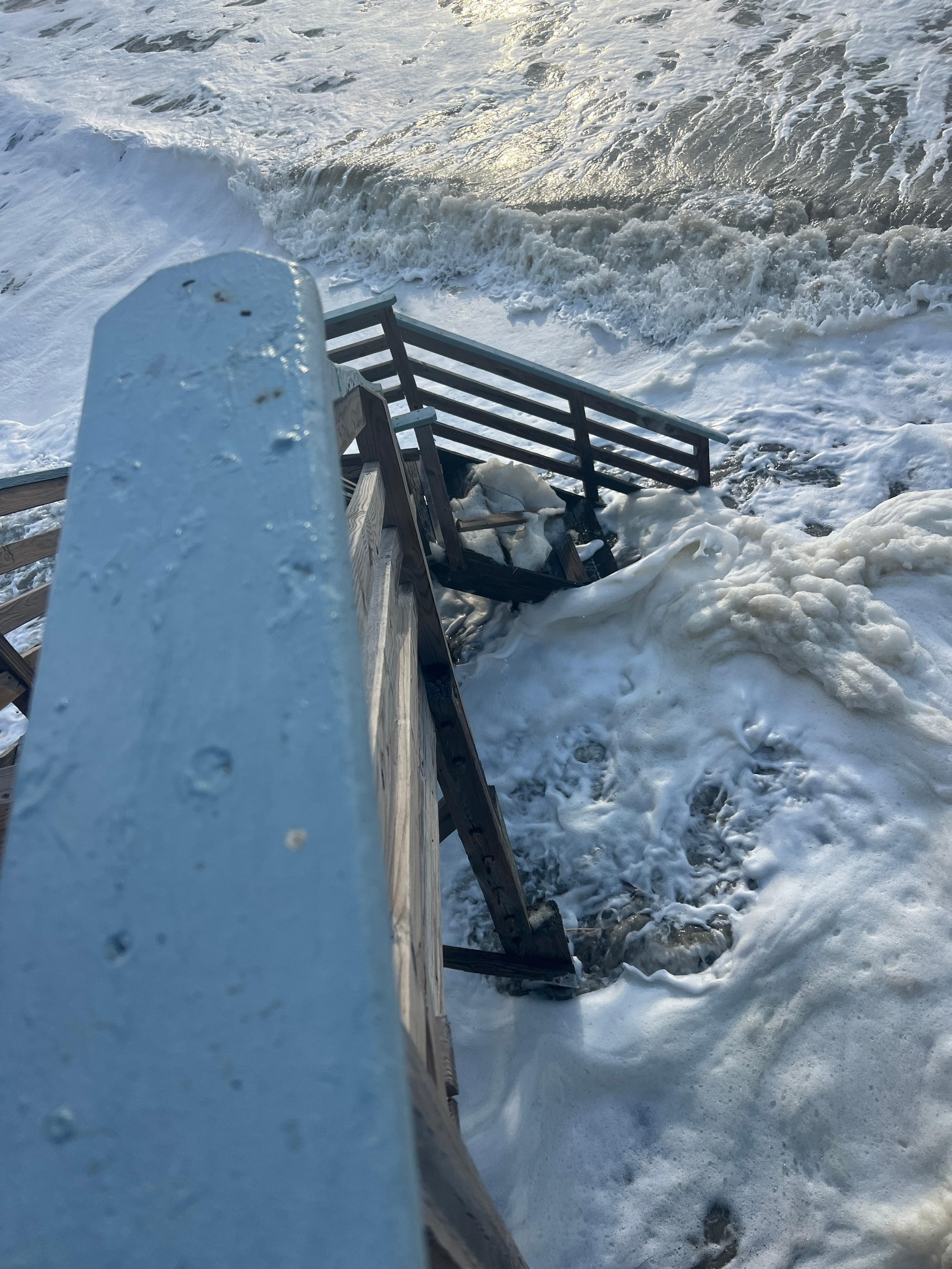 Waves took out bottom railing 