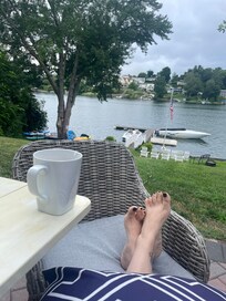 Relax and refresh in a quiet spot on the best lake!