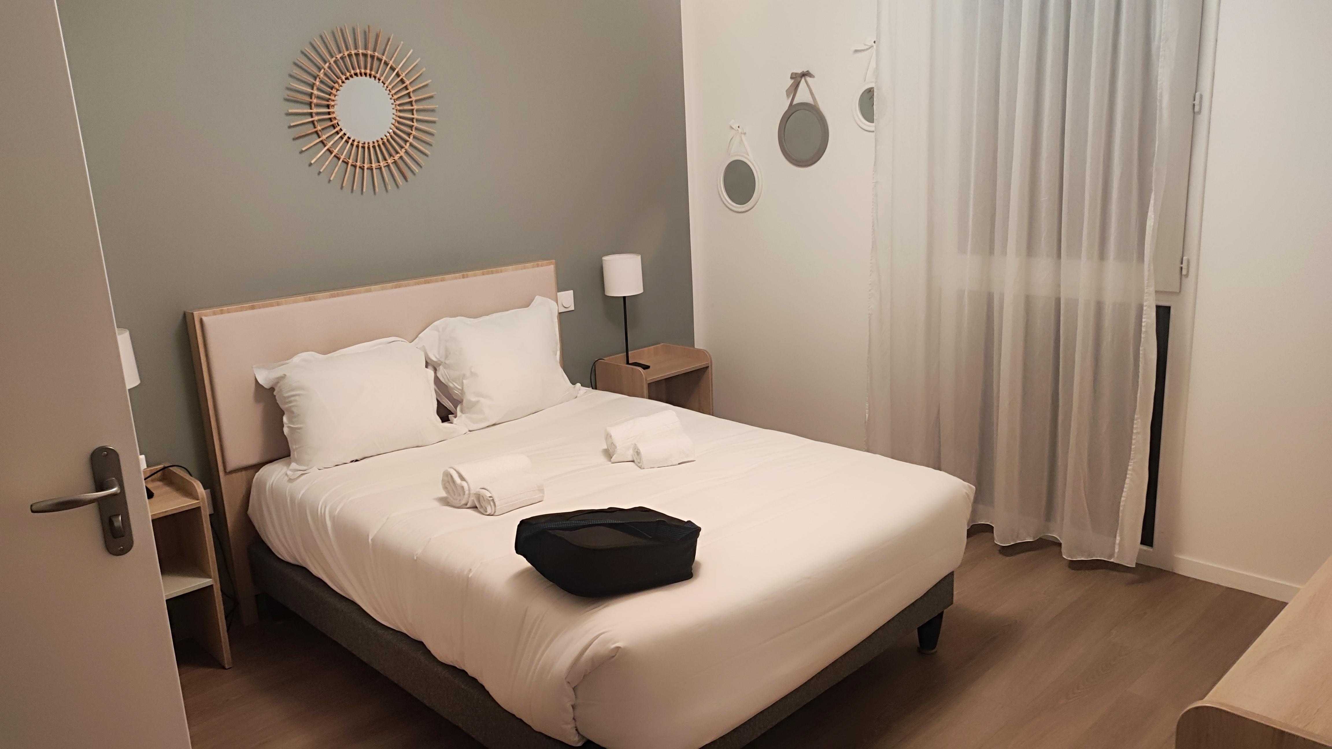 Chambre spacieuse. Literie très propre 