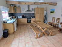 Kitchen/dinning area