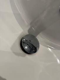 Sink was dirty when I went into the room.