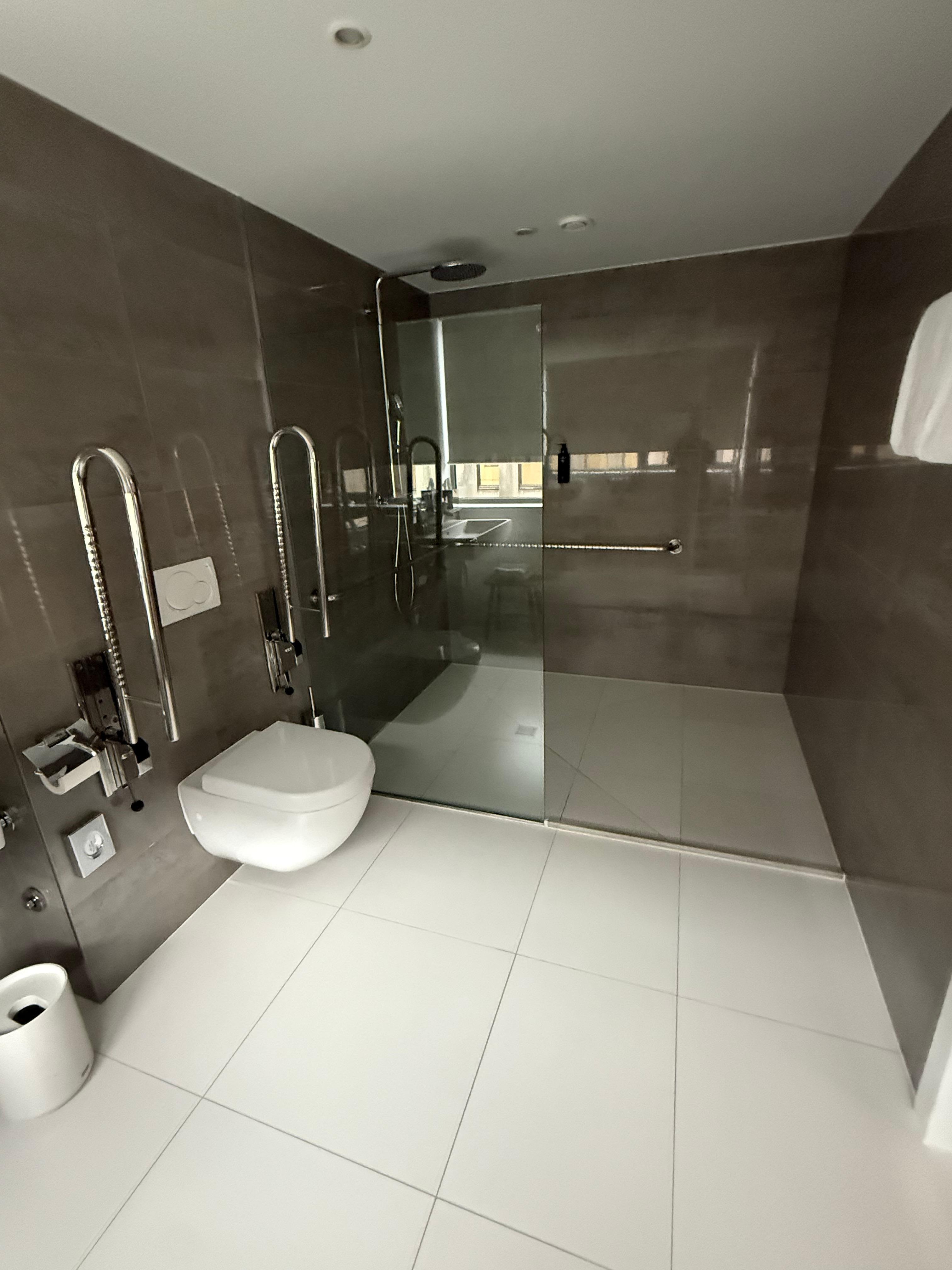 Super roomy shower with plenty of pressure