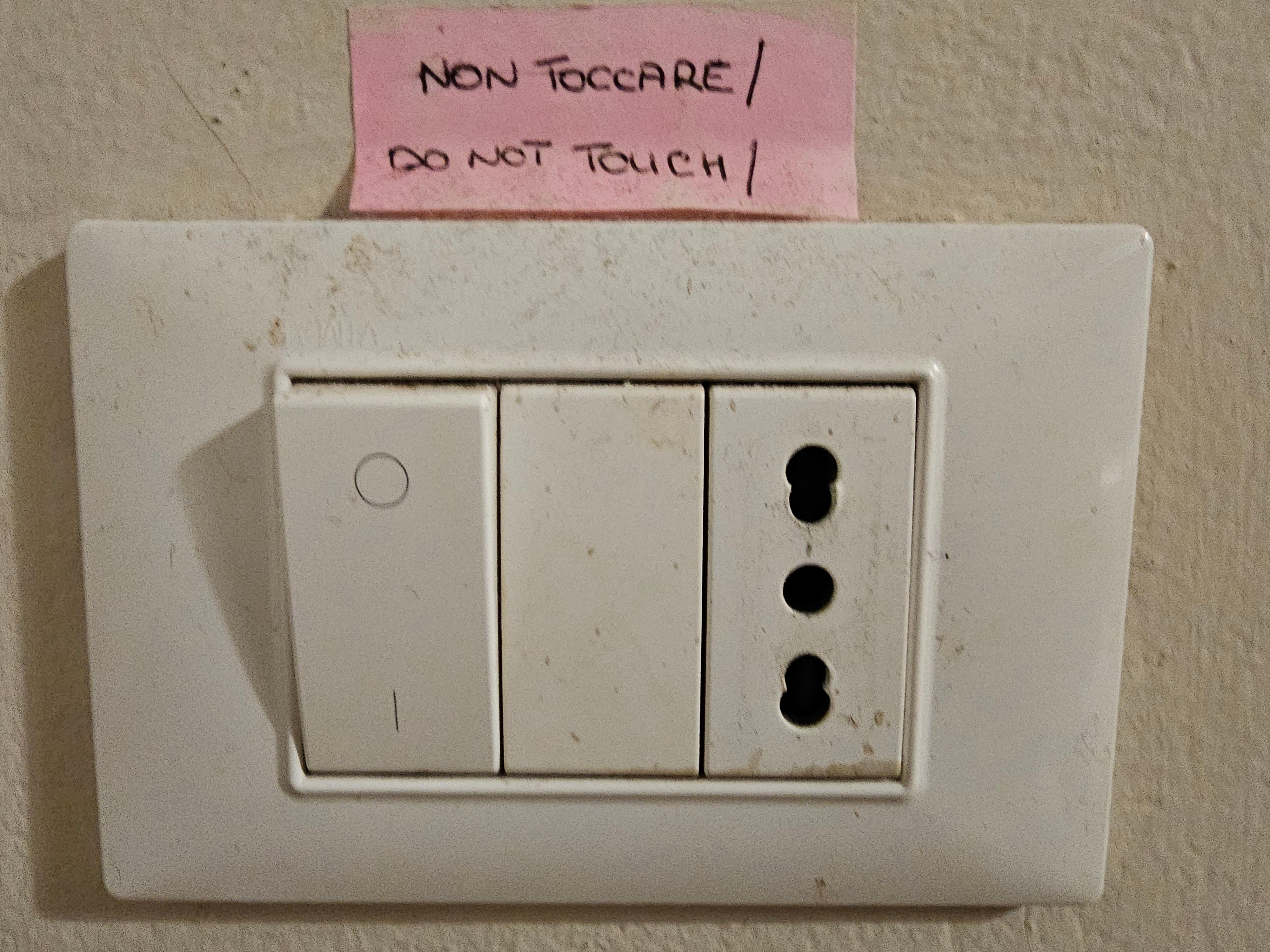dangereux . système antifumée....PAR TERRE NORMES DE SECURITE 