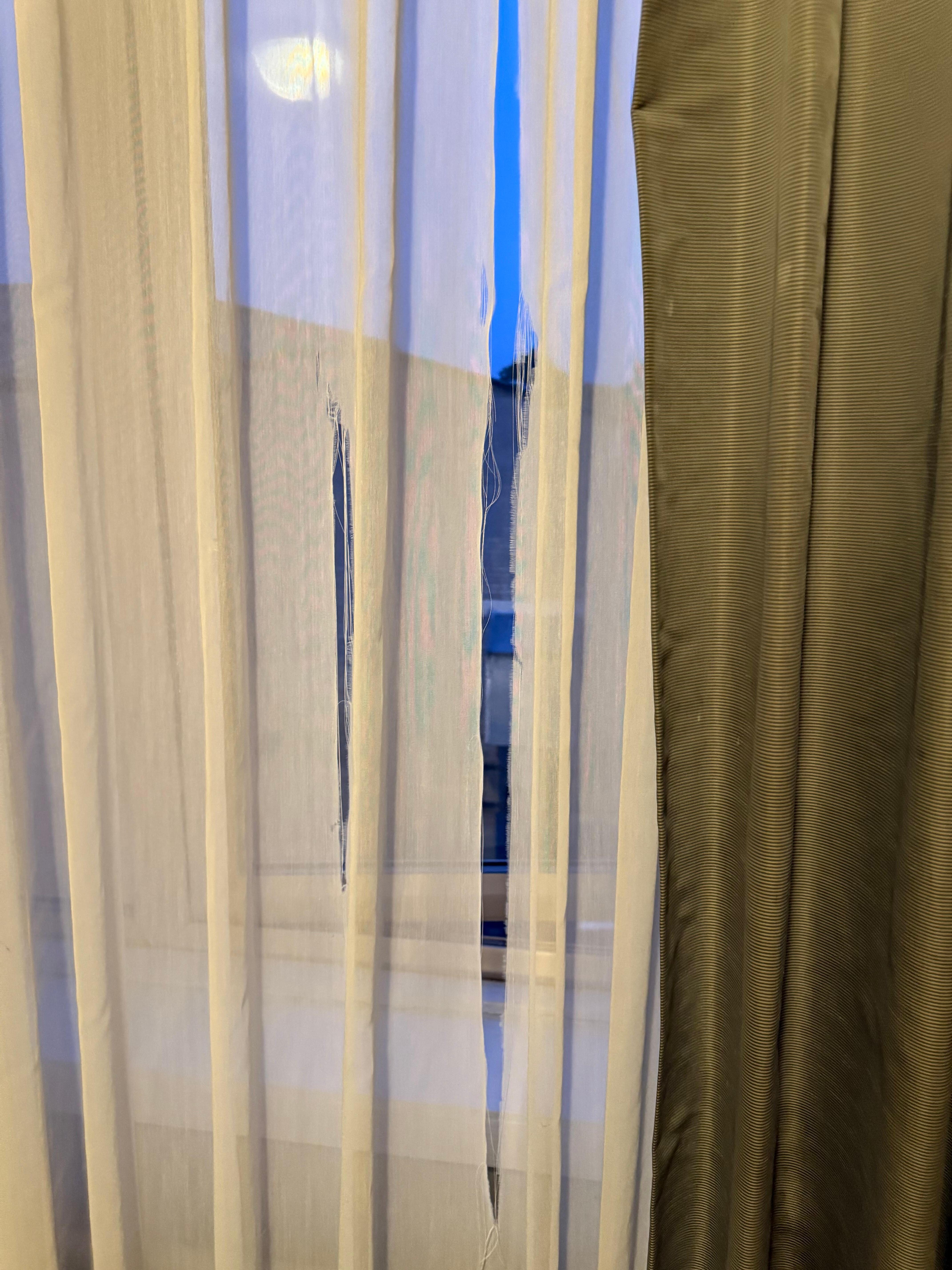 Nets shredded room 85