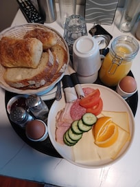 European continental breakfast