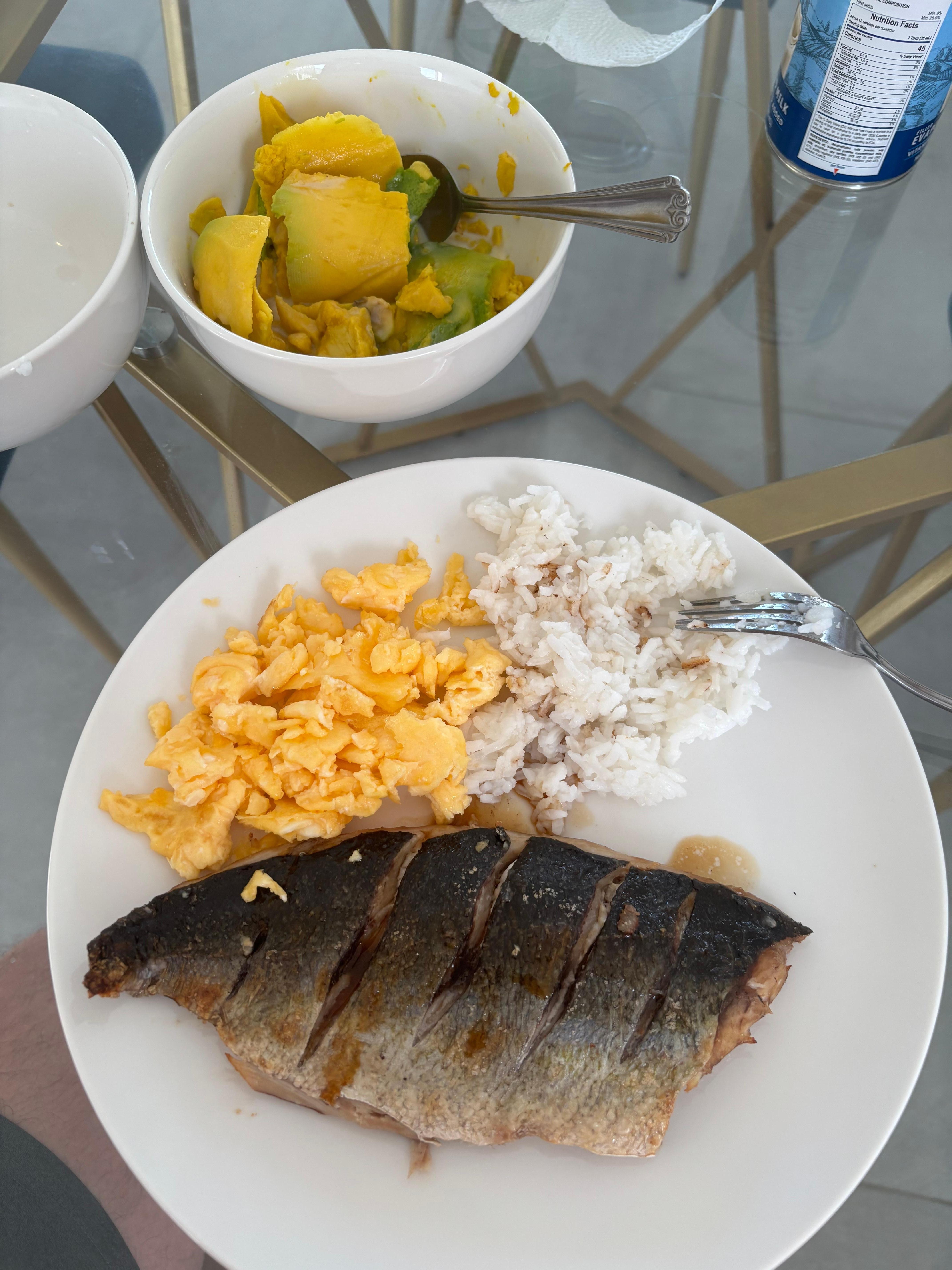 Fresh fish close by, to purchase from local fisherman. 