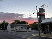 Great sunsets in the area of the house! Take the time to enjoy one!