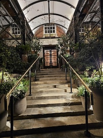 Entrance amazing plants with the steps gave a nice feel