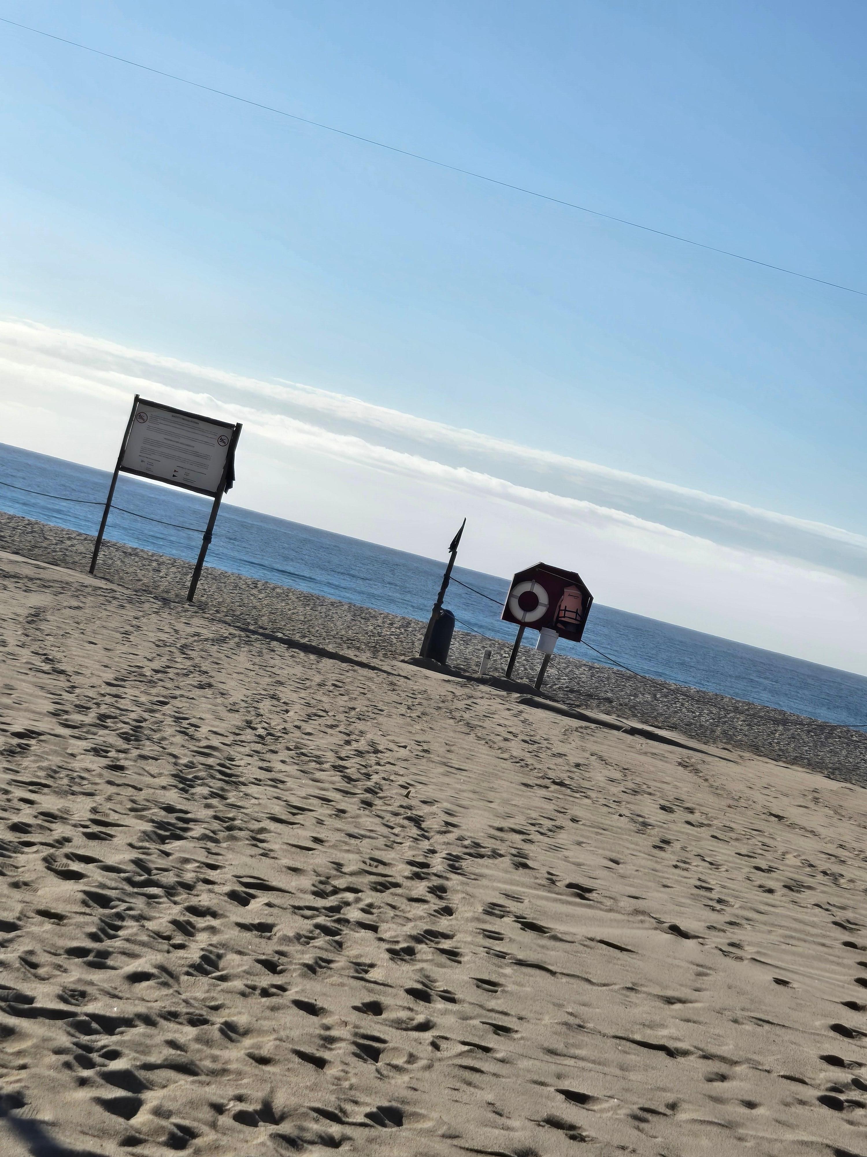 This is the entrance to get to the beach