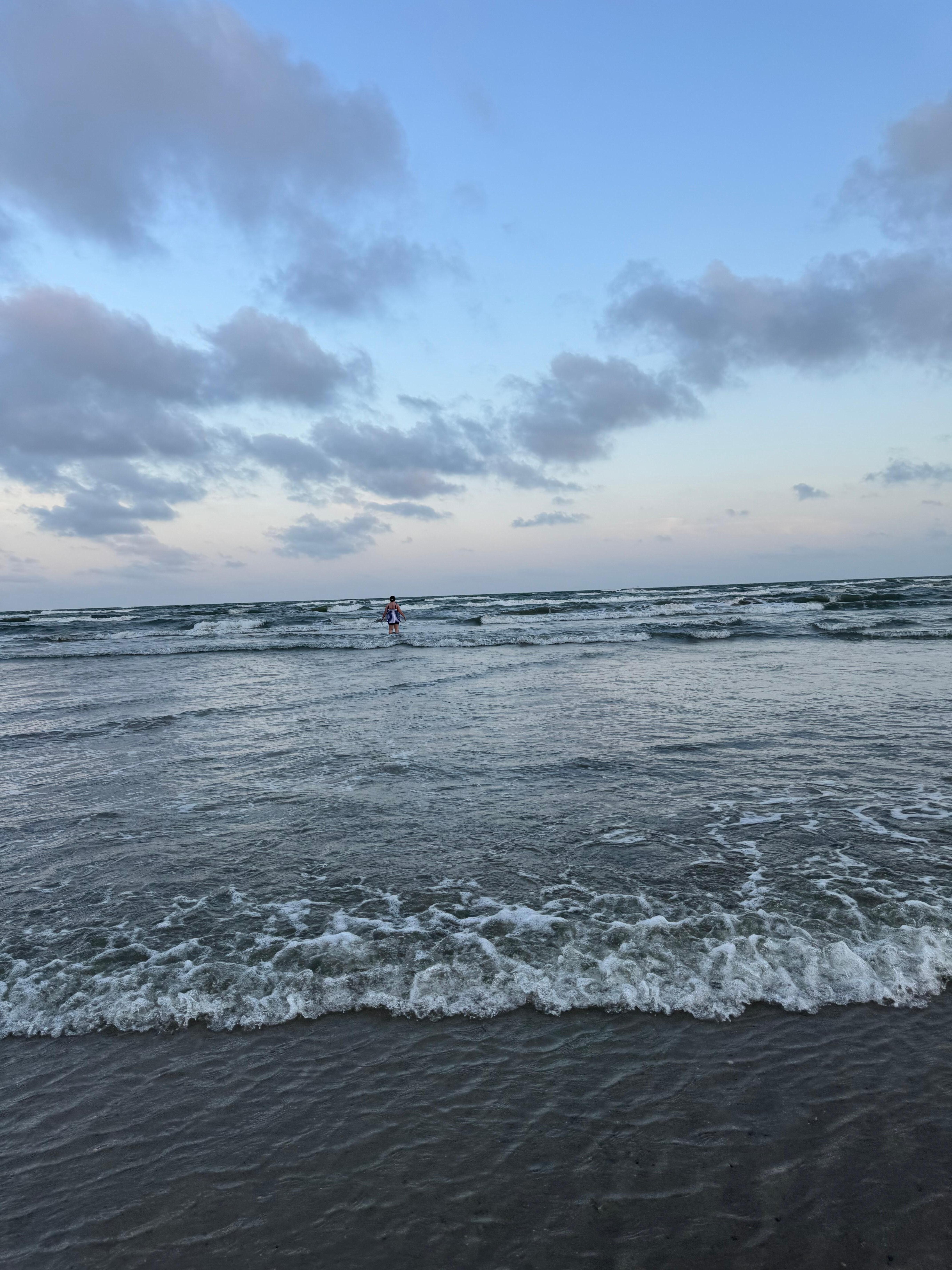 Easy beach access 