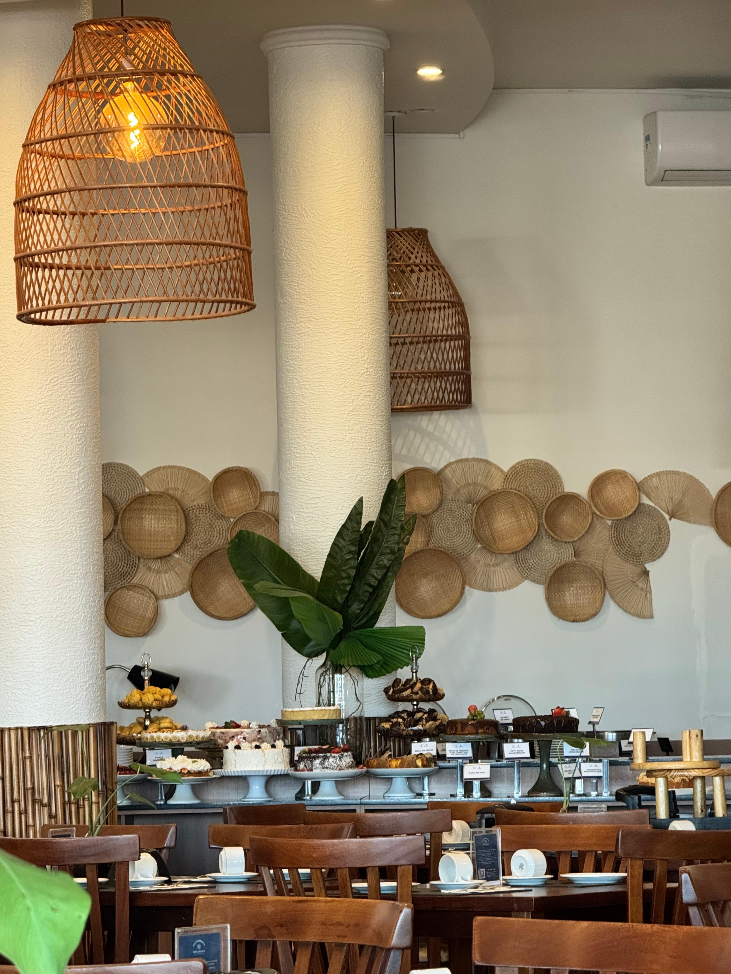 Cafe colonial muito bem apresentado