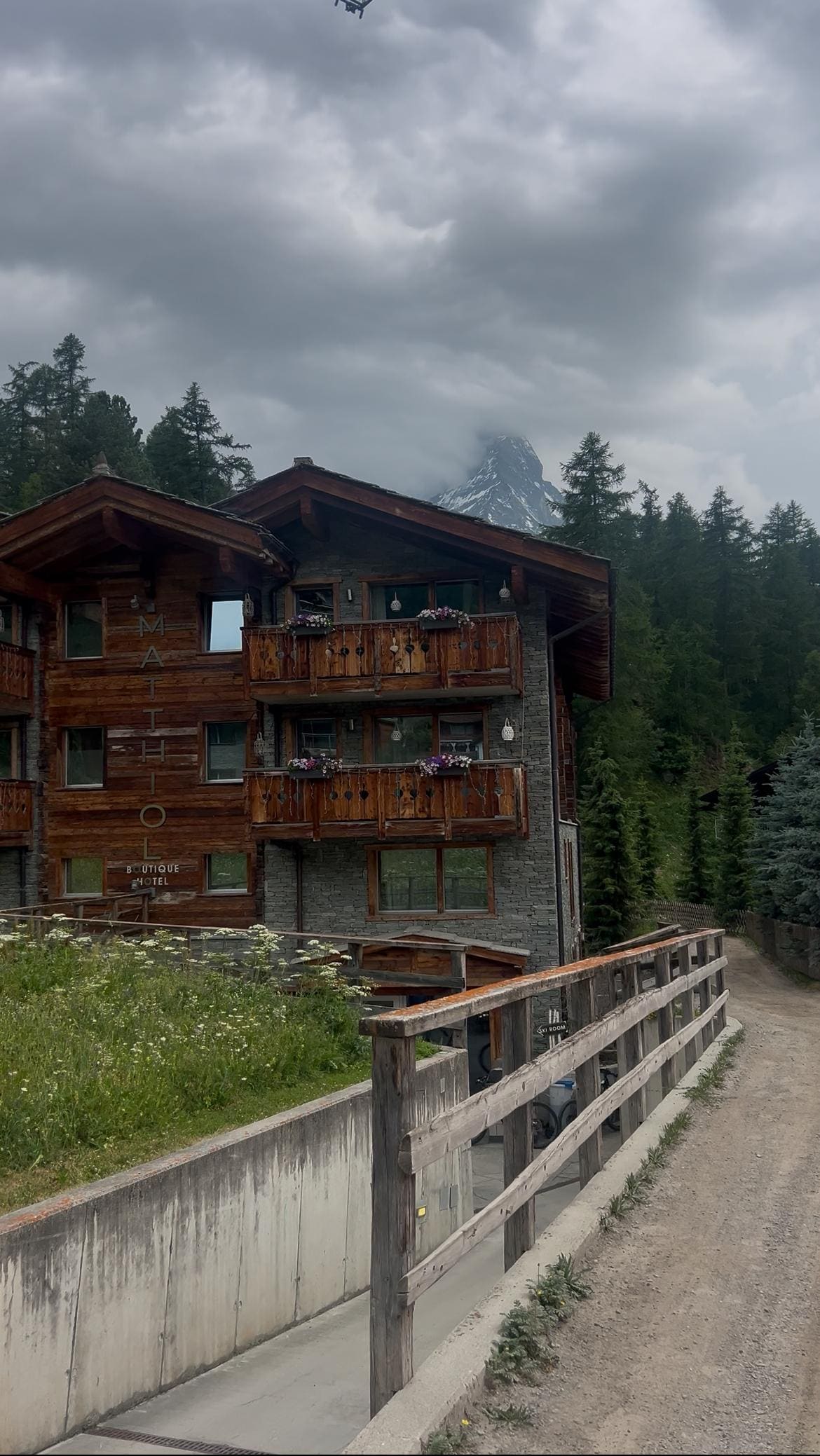 View of the front of the hotel