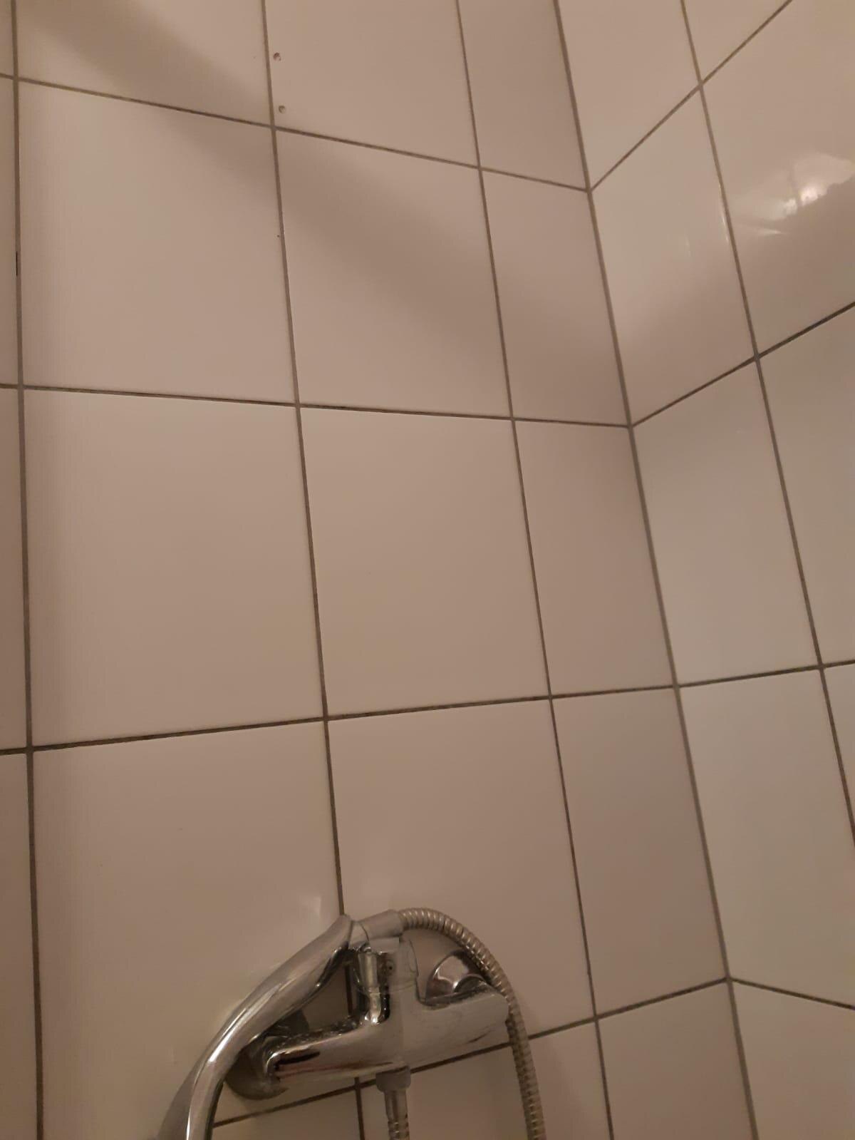 The shower head could not be placed