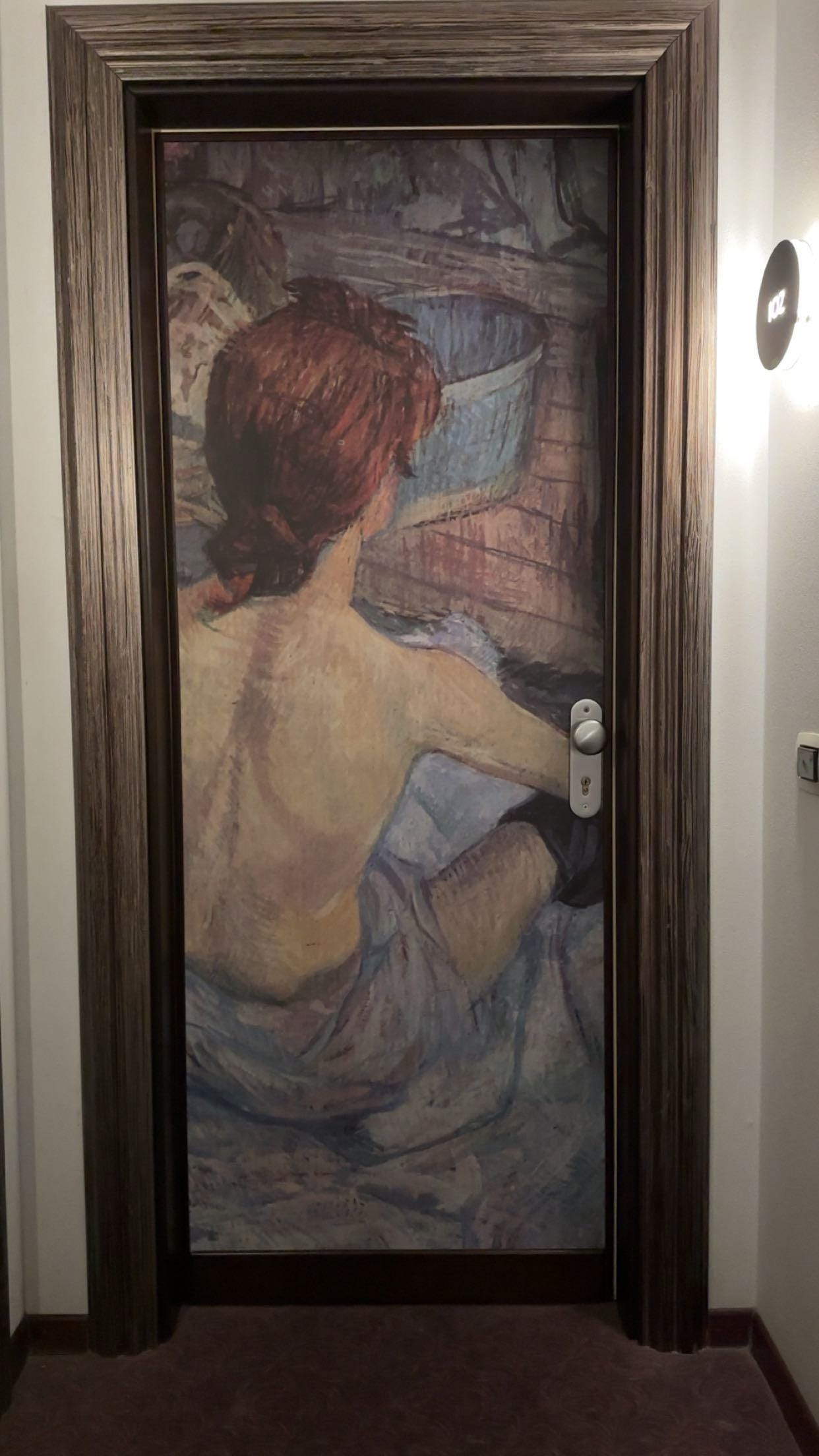 Kunst på hver dør.