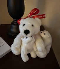 Little Christmas decorations all over