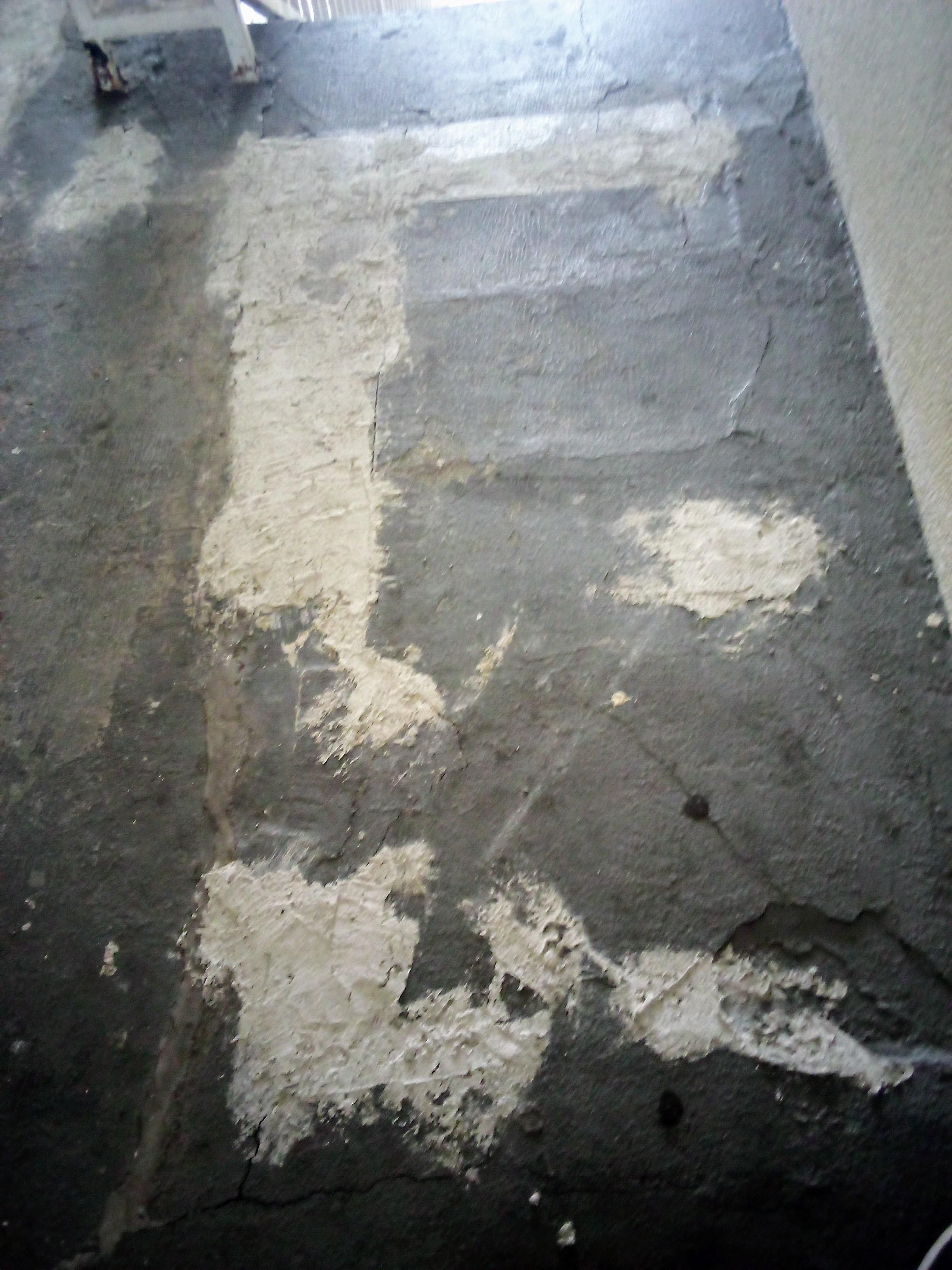 2nd floor walkway in front of the stairs