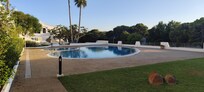 1ere piscine , la deuxième est juste au dessus (bassin rectangulaire)