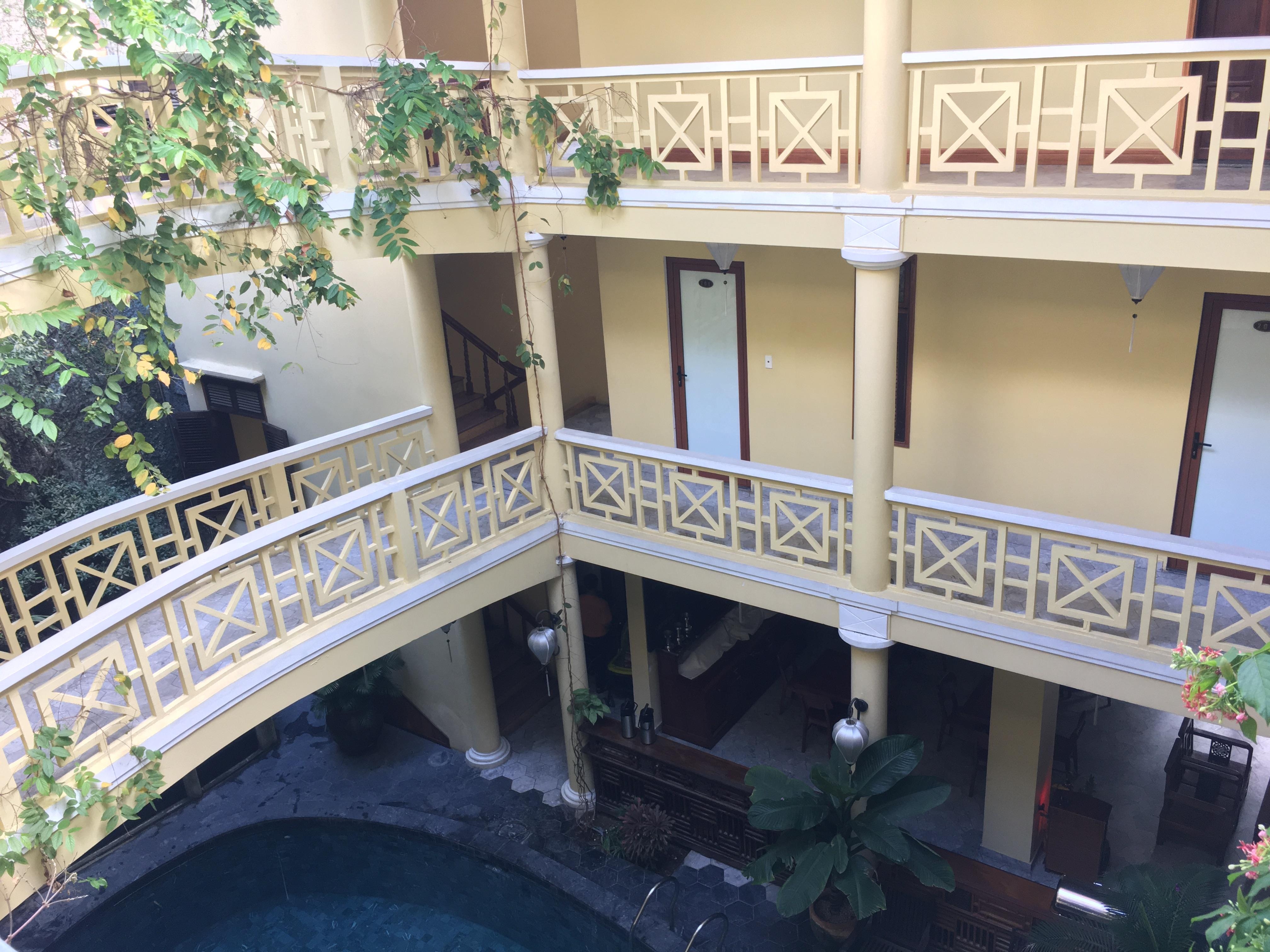 手すりがかわいい。