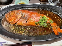 夕食のメイン「金目鯛の煮付け」