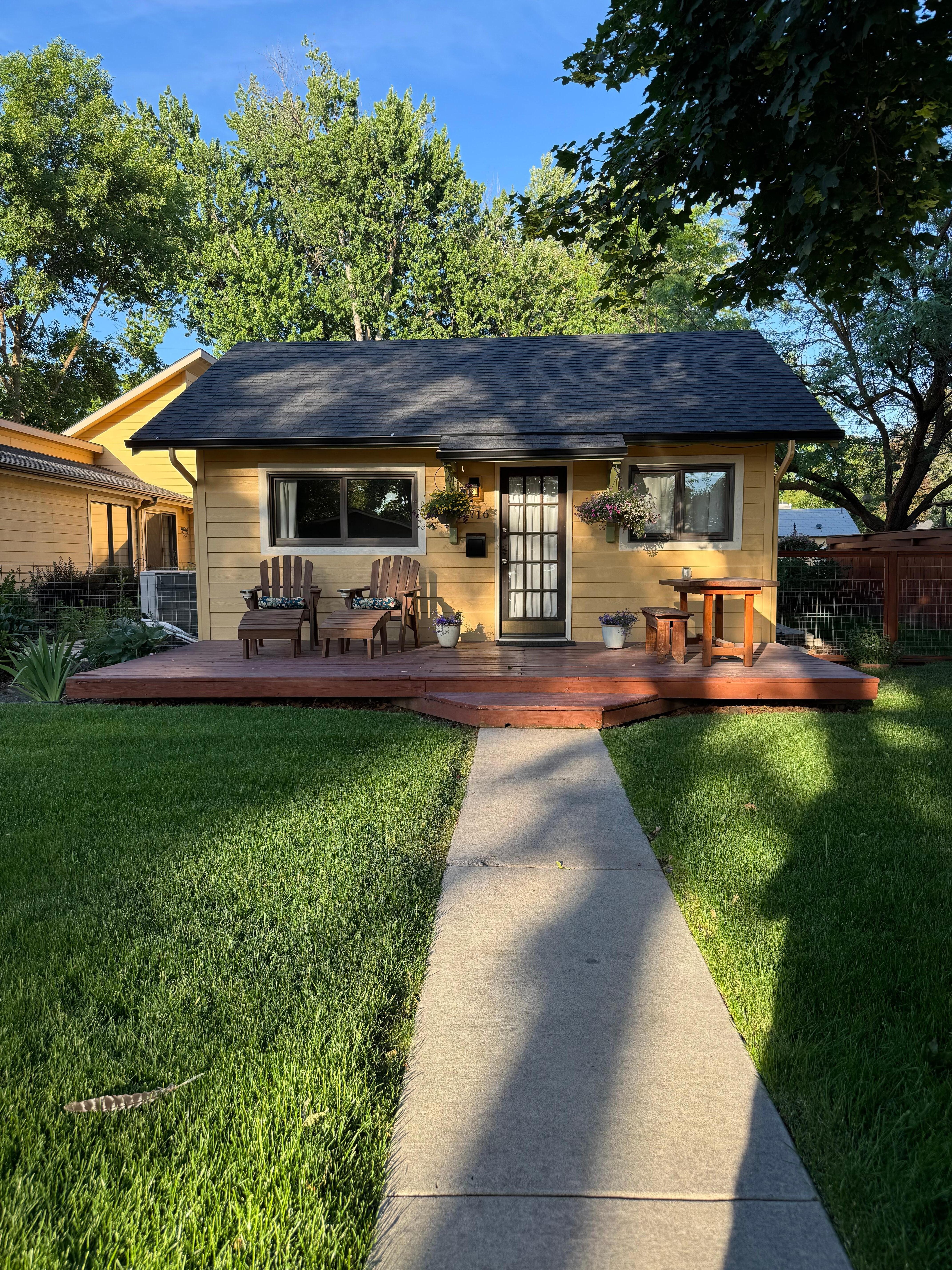 Front of the cottage upon arrival 