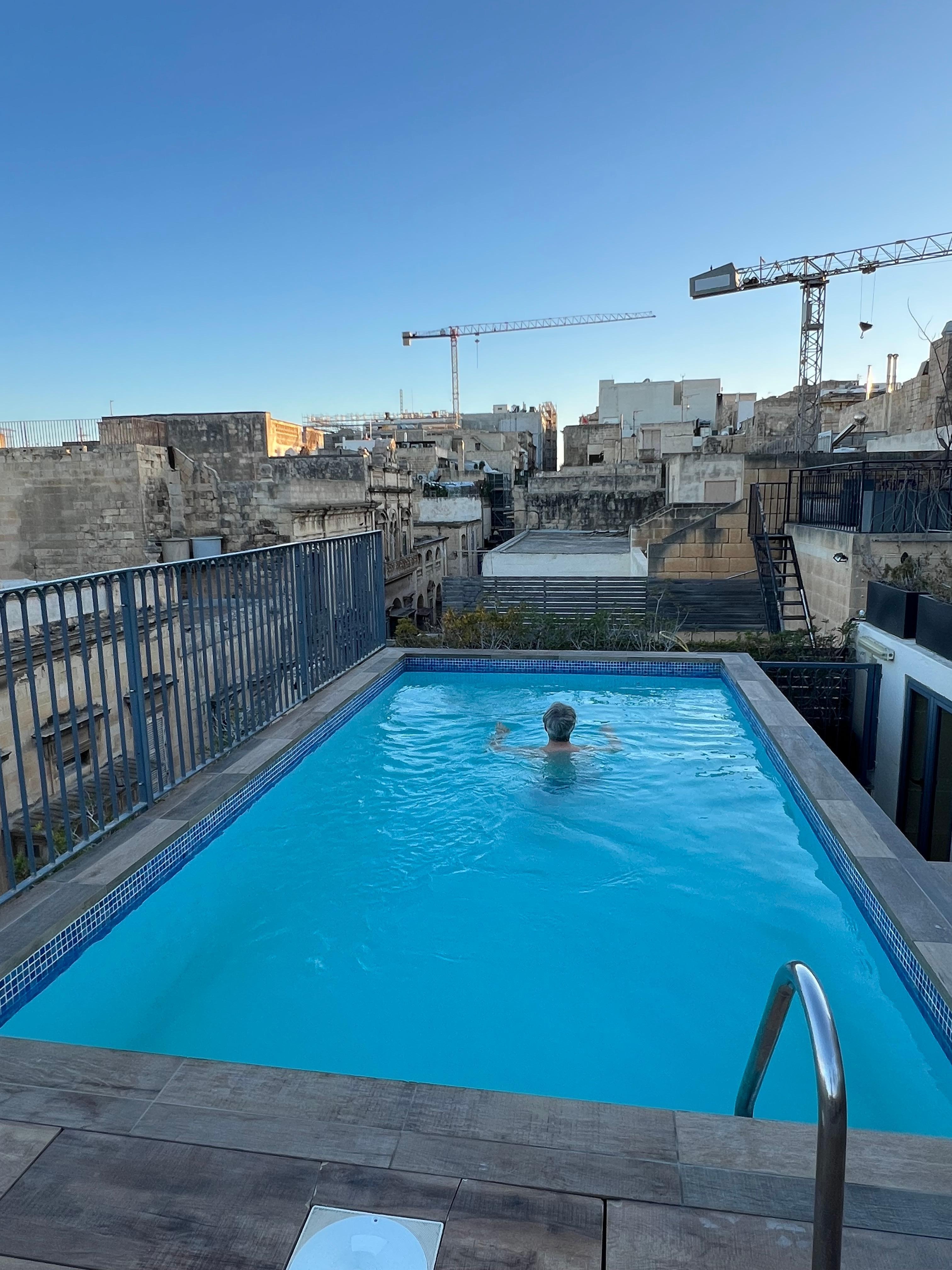 roof top pool