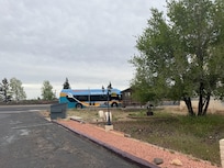 E Bus stop right out front.