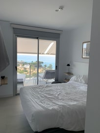 Bed 2