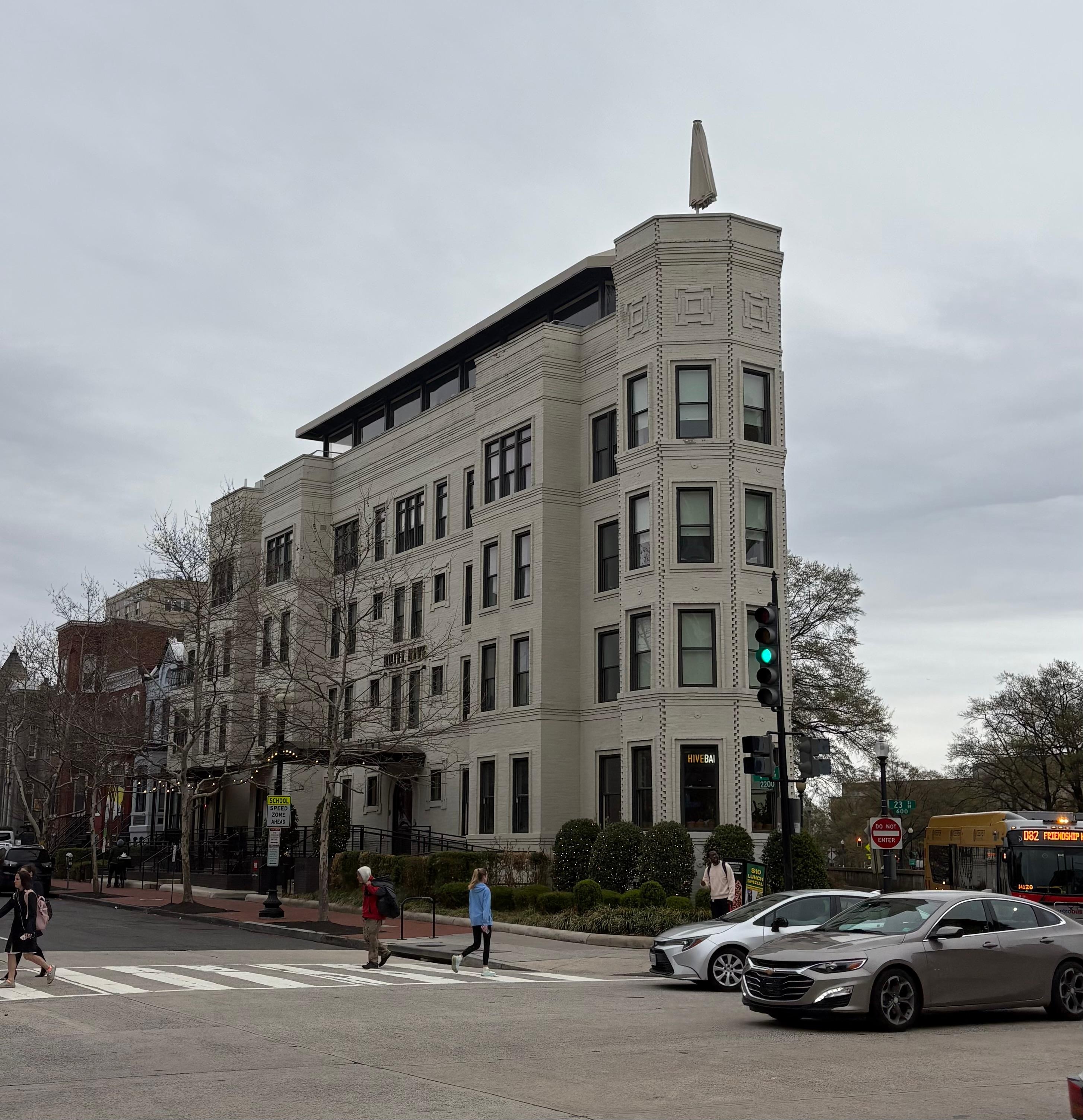 Great location! Walkable to GW, Georgetown Wharf & DC Monuments