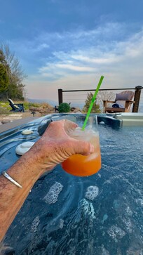 Cheers to Brandon and Fonda 😉