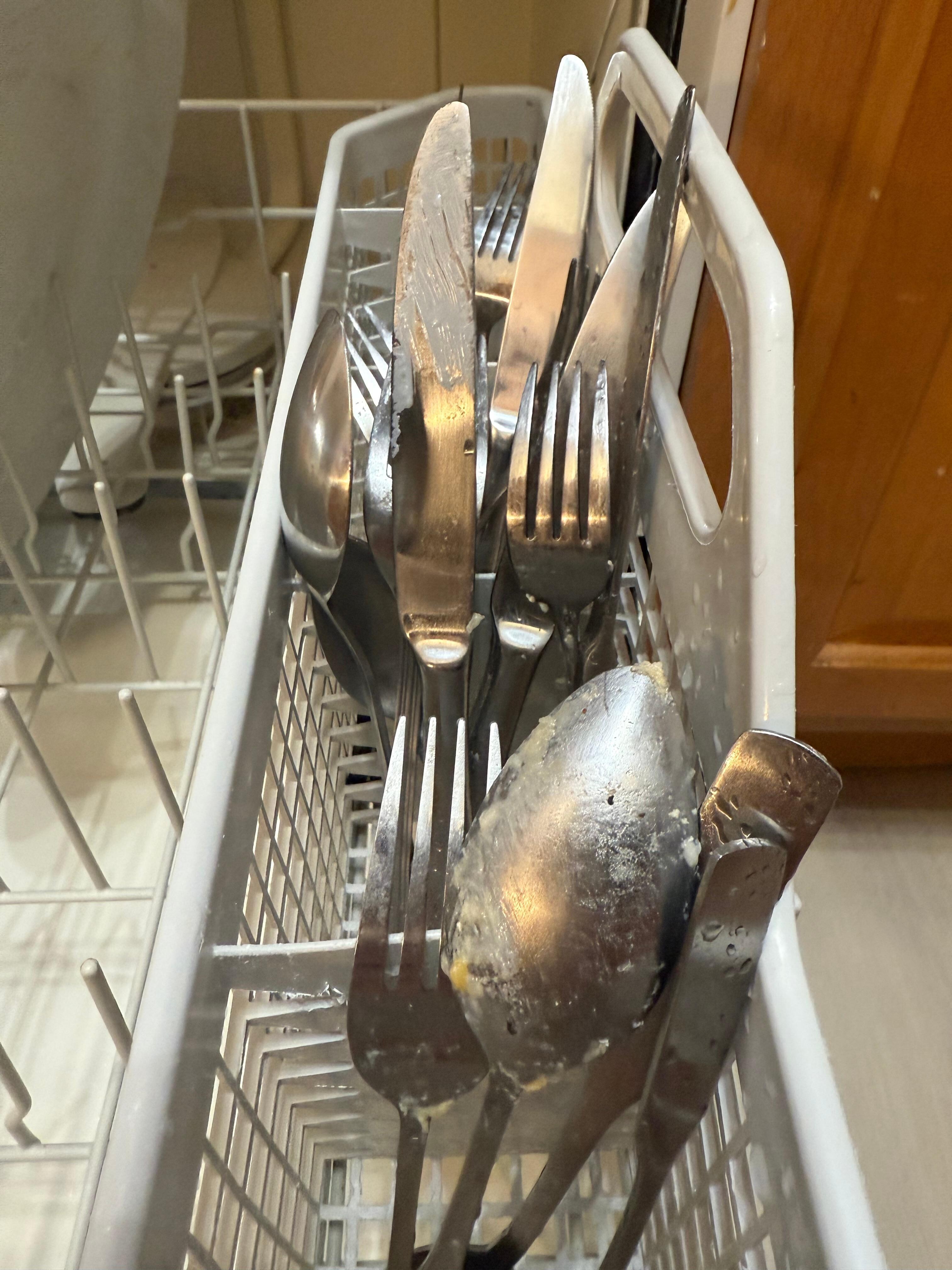 Food on utensils after being washed 2xâs